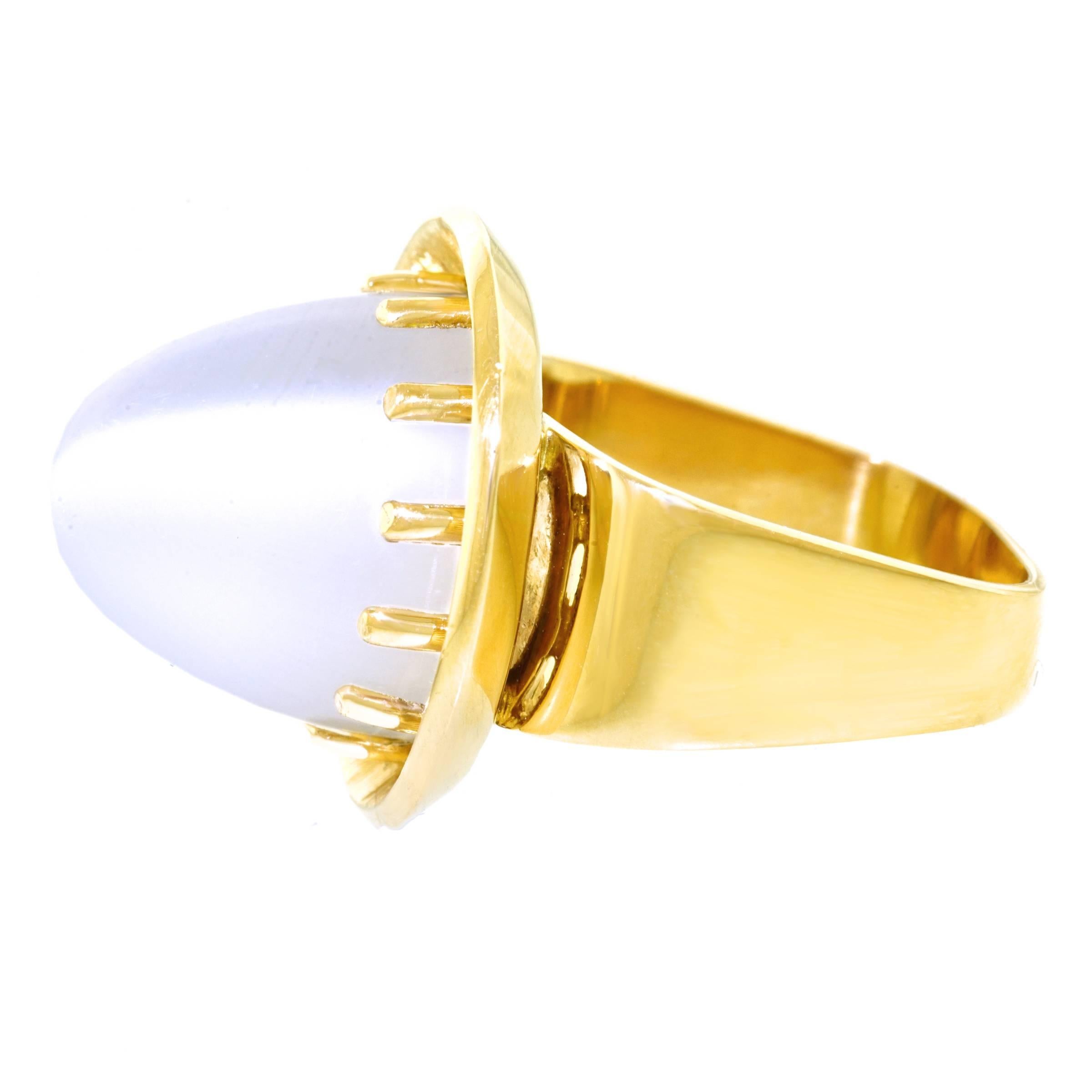 Modernist 22.5 carat Moonstone Set Gold Ring In Excellent Condition In Litchfield, CT