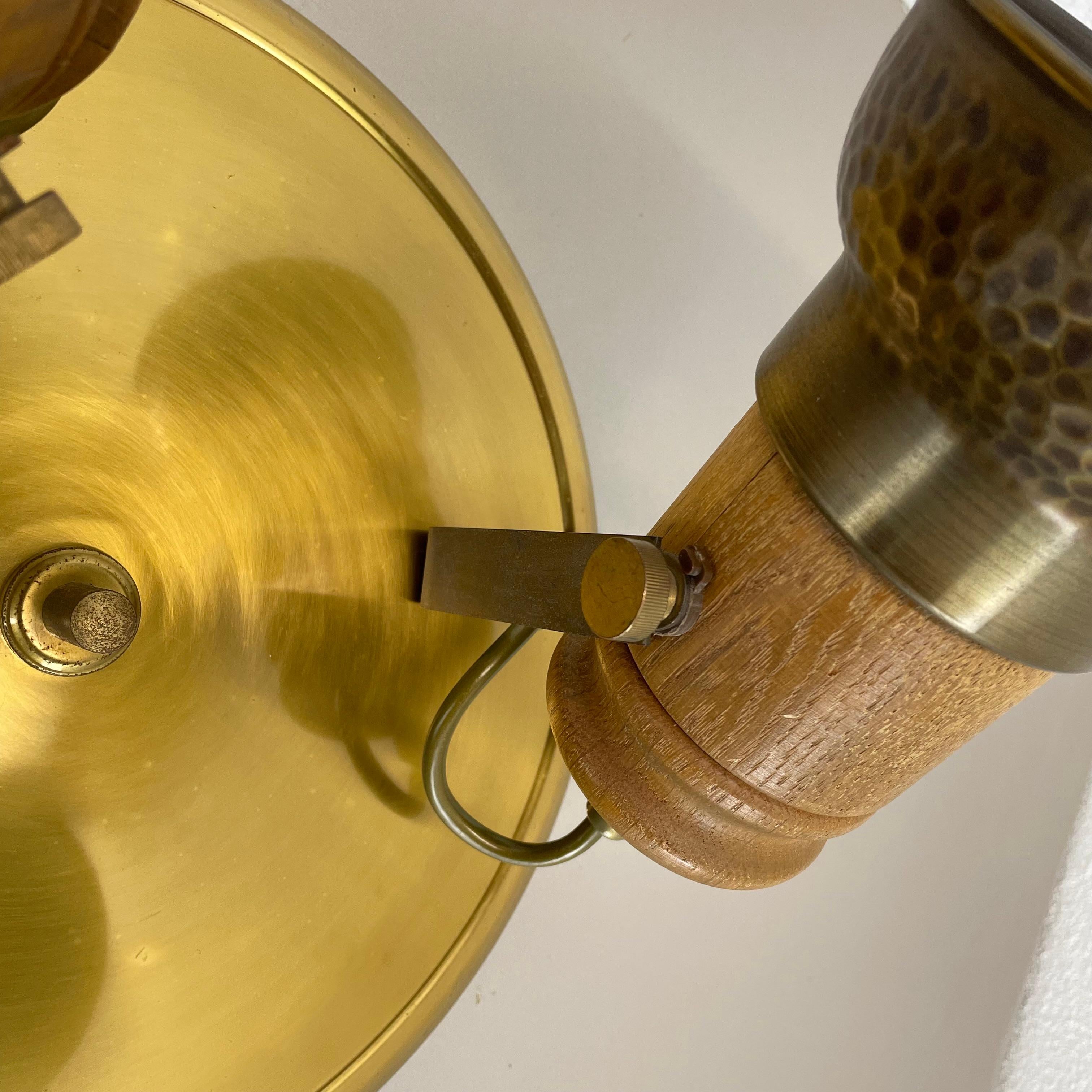 Plafoniera modernista a 3 spot in ottone e quercia di TEMDE Lights, Germania in vendita 7