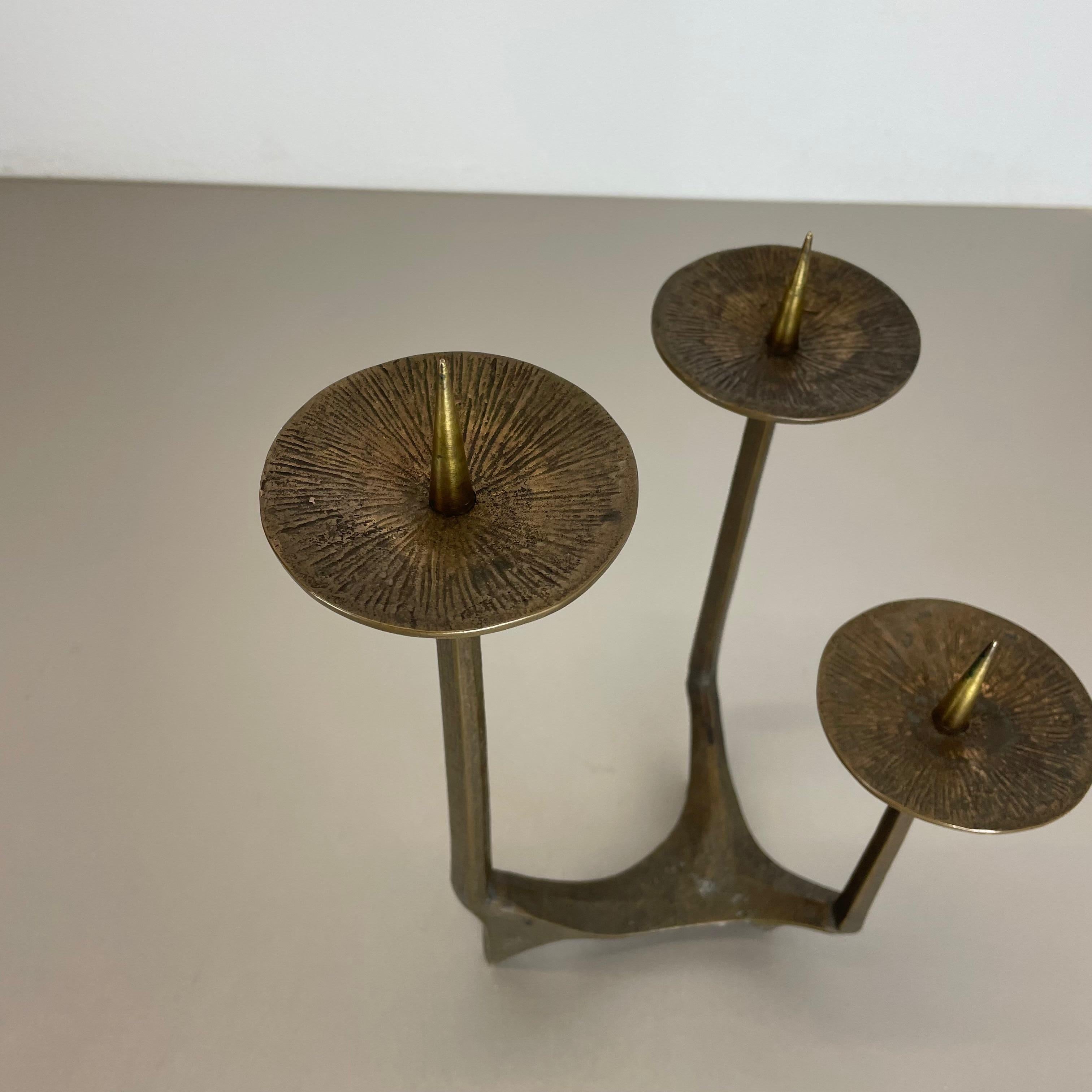 Modernistischer 32cm skulpturaler brutalistischer Bronze-Metall-Kerzenhalter, Frankreich, 1970er Jahre im Zustand „Gut“ im Angebot in Kirchlengern, DE