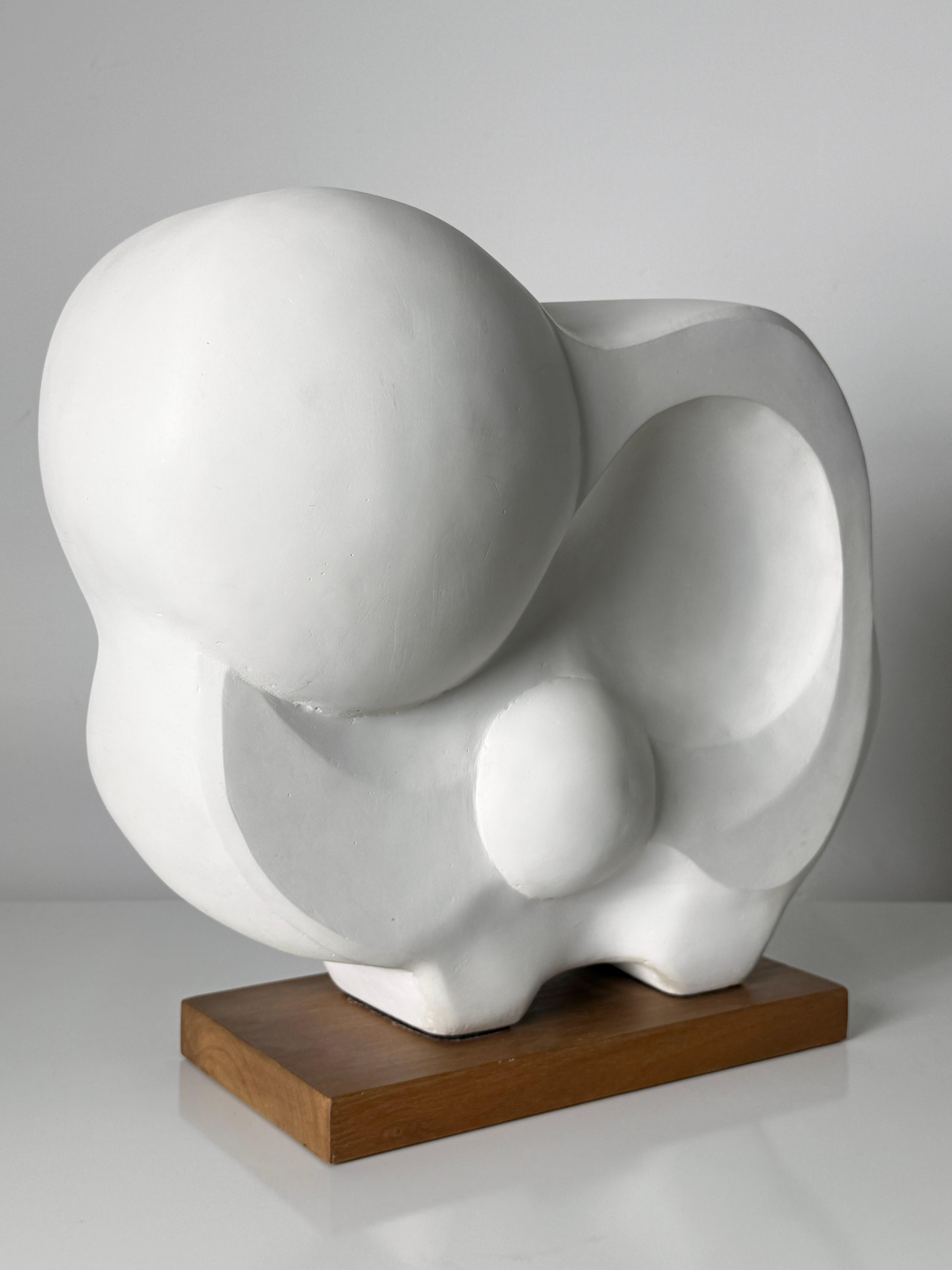 Americano Modernist Abstract Freeform Artist Signed White Plaster Organic Sculpture 1990s in vendita