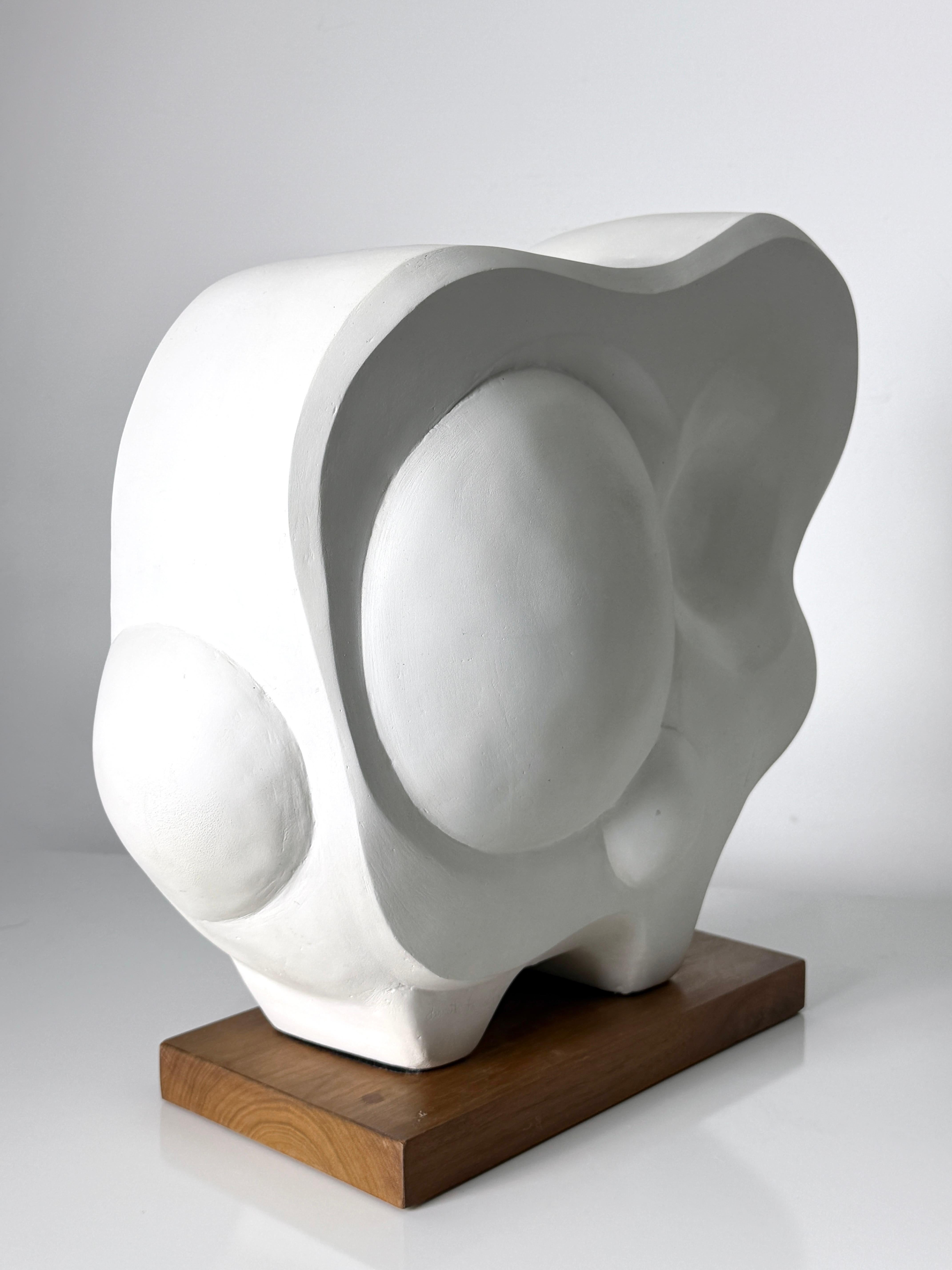 Modernist Abstract Freeform Artist Signed White Plaster Organic Sculpture 1990s in vendita 1