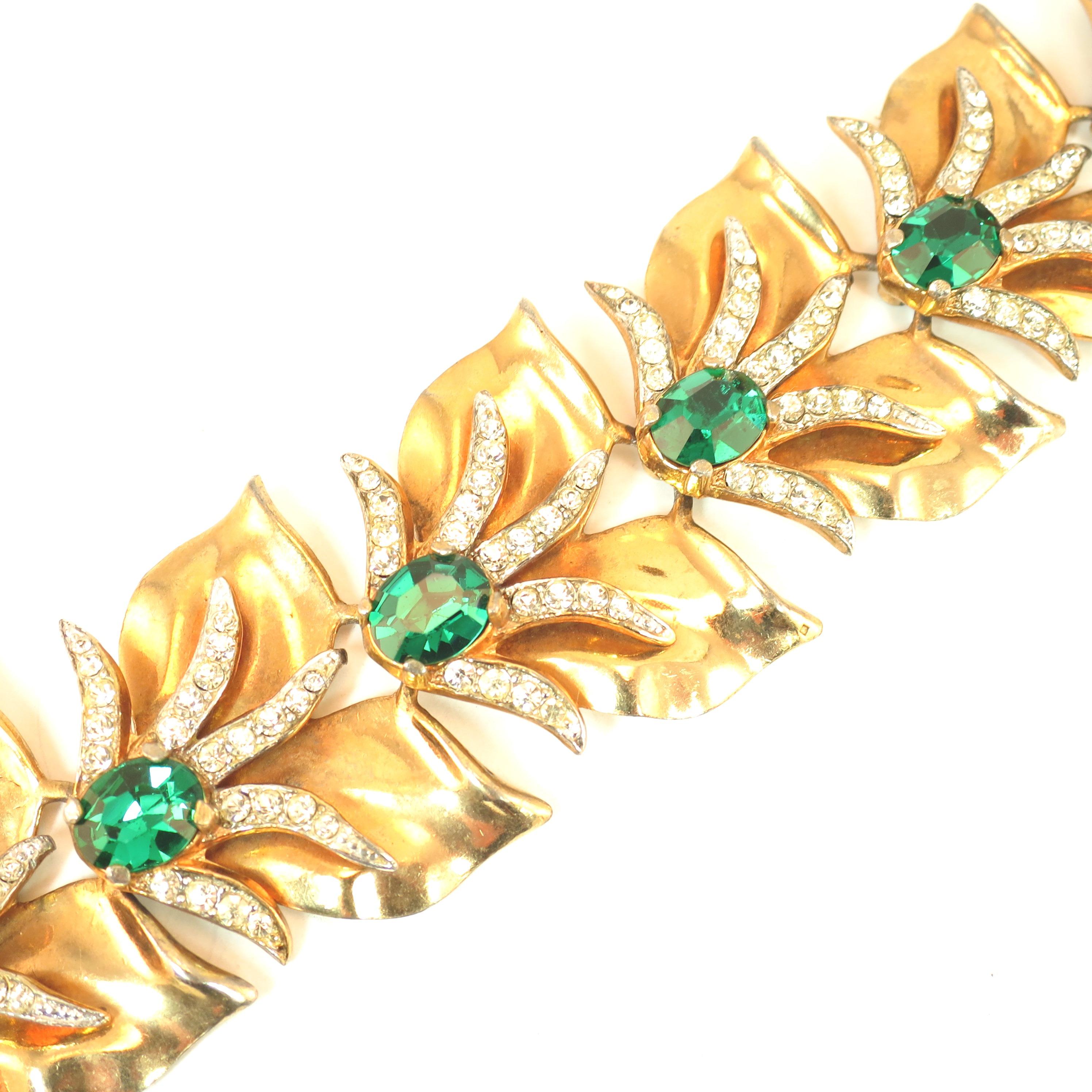 Women's Modernist Abstract Emerald Crystal Linked Bracelet, 1940s For Sale
