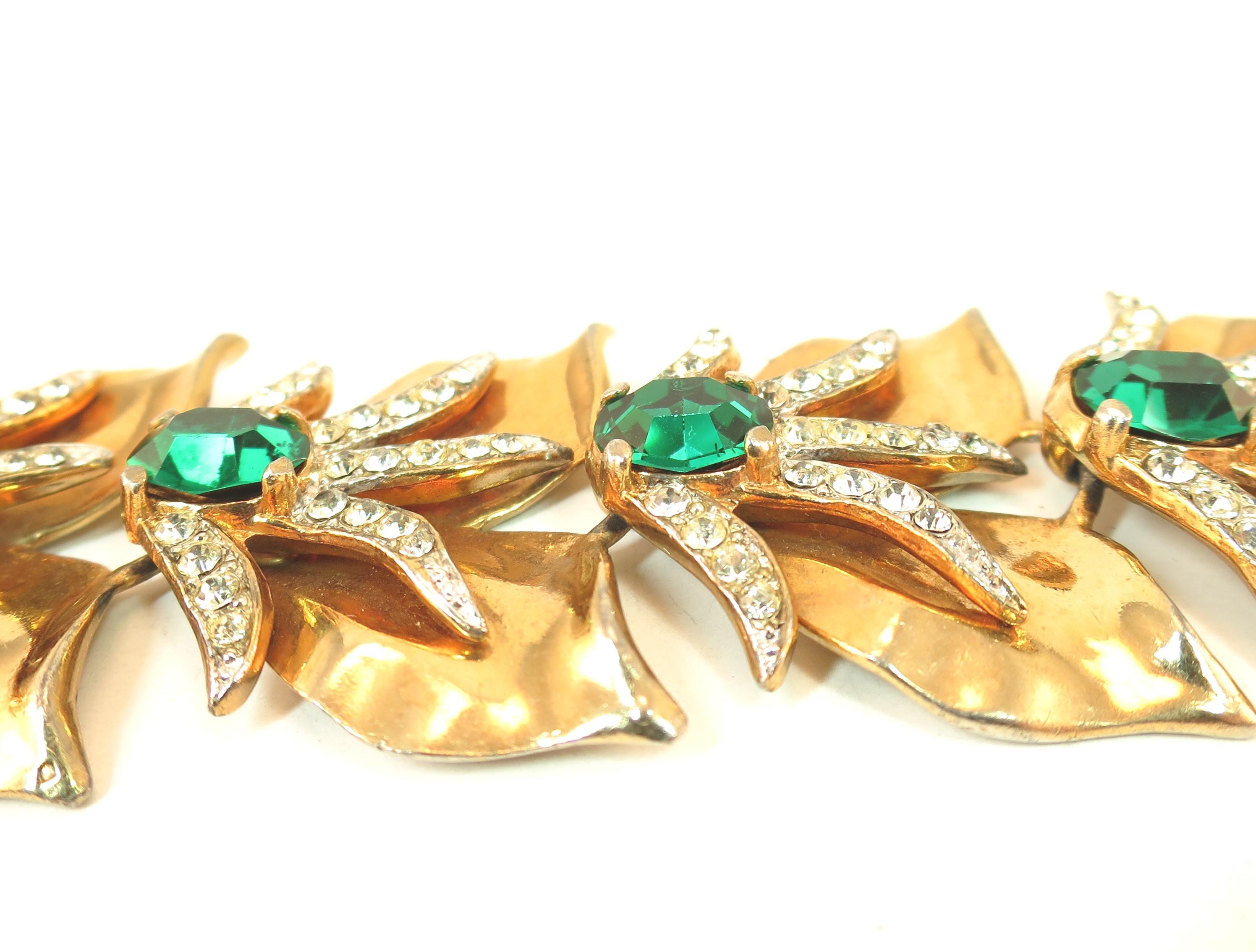 Modernist Abstract Emerald Crystal Linked Bracelet, 1940s For Sale 5