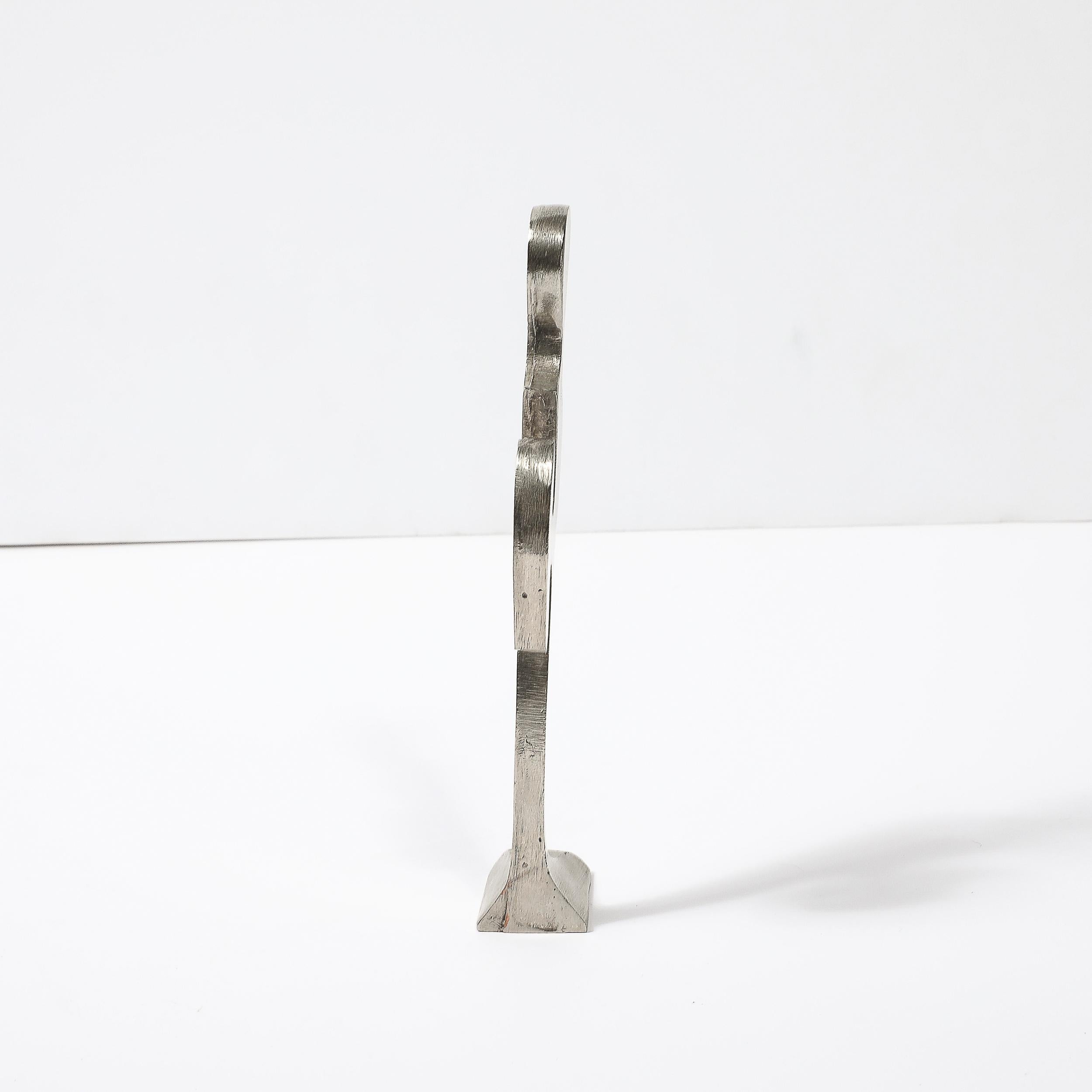 Peltro Scultura figurativa astratta modernista in peltro spazzolato di Willi Gutmann in vendita