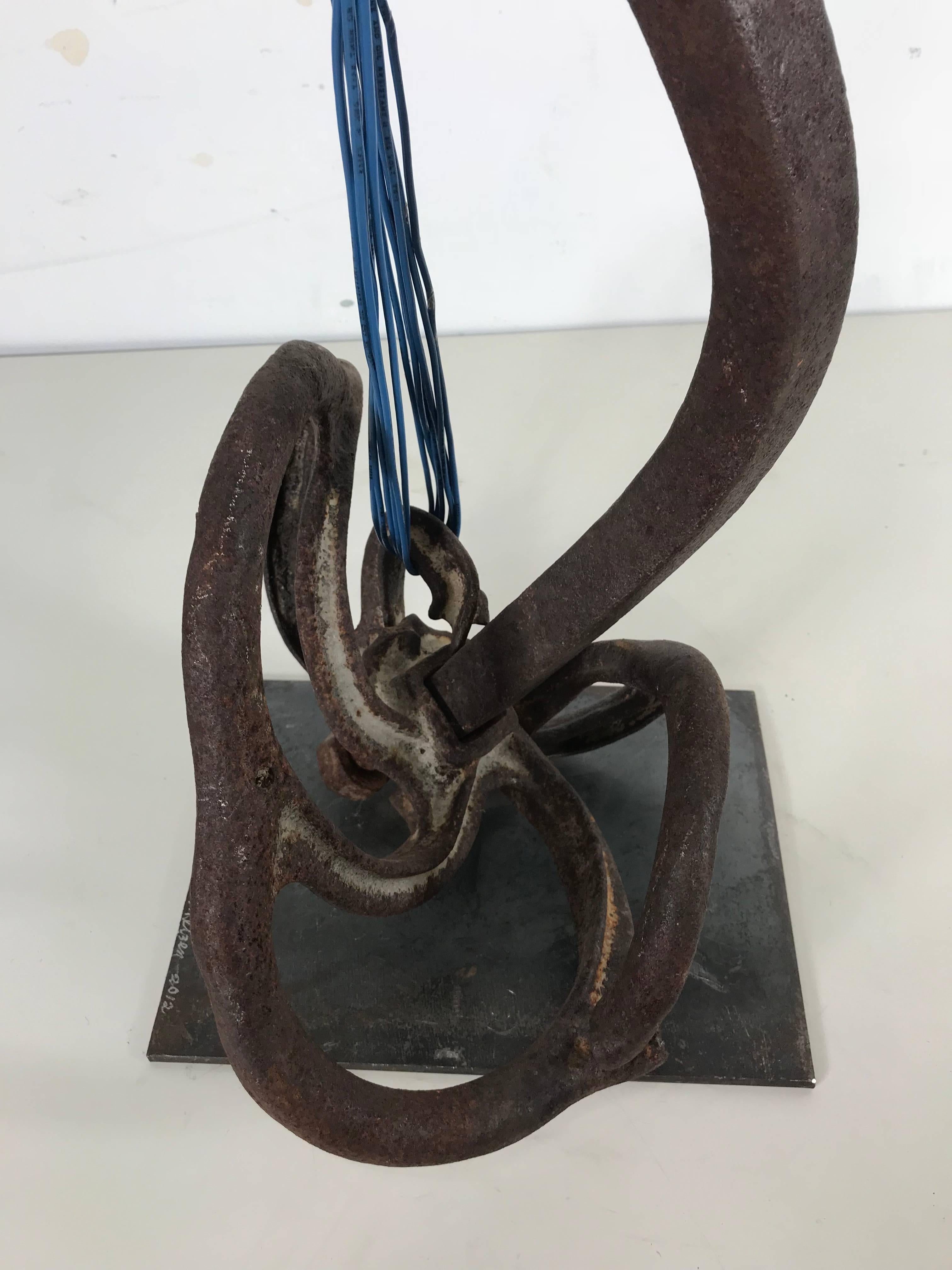 Escultura Modernista Abstracta de Acero, Guitarra Brutalista de John Metzen Moderno de mediados de siglo en venta