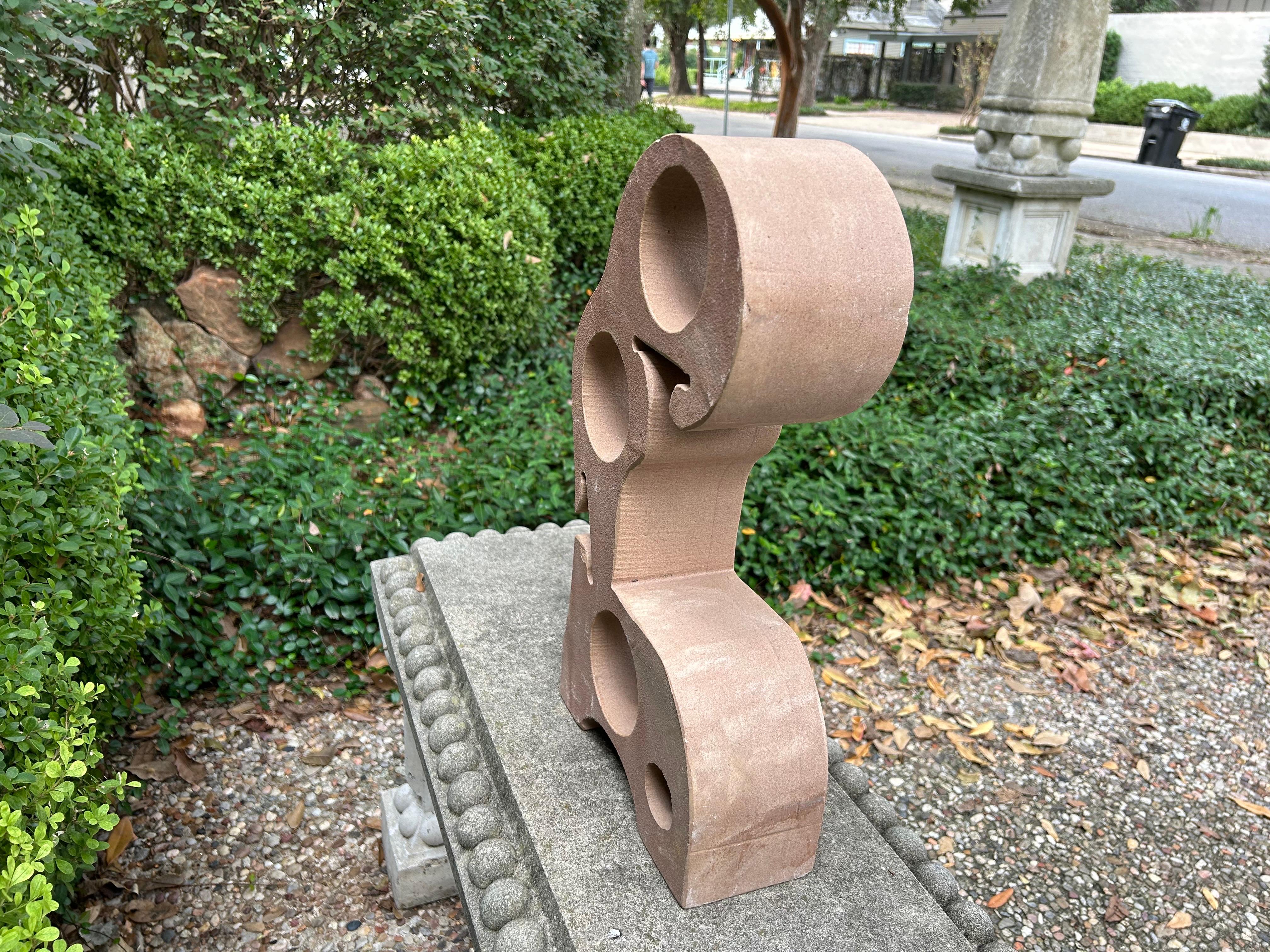 Escultura modernista abstracta de piedra Piedra en venta
