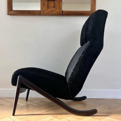 Modernistischer Akzentstuhl aus schwarzem Rindsleder und ebonisierter Eiche, Ende des 20.