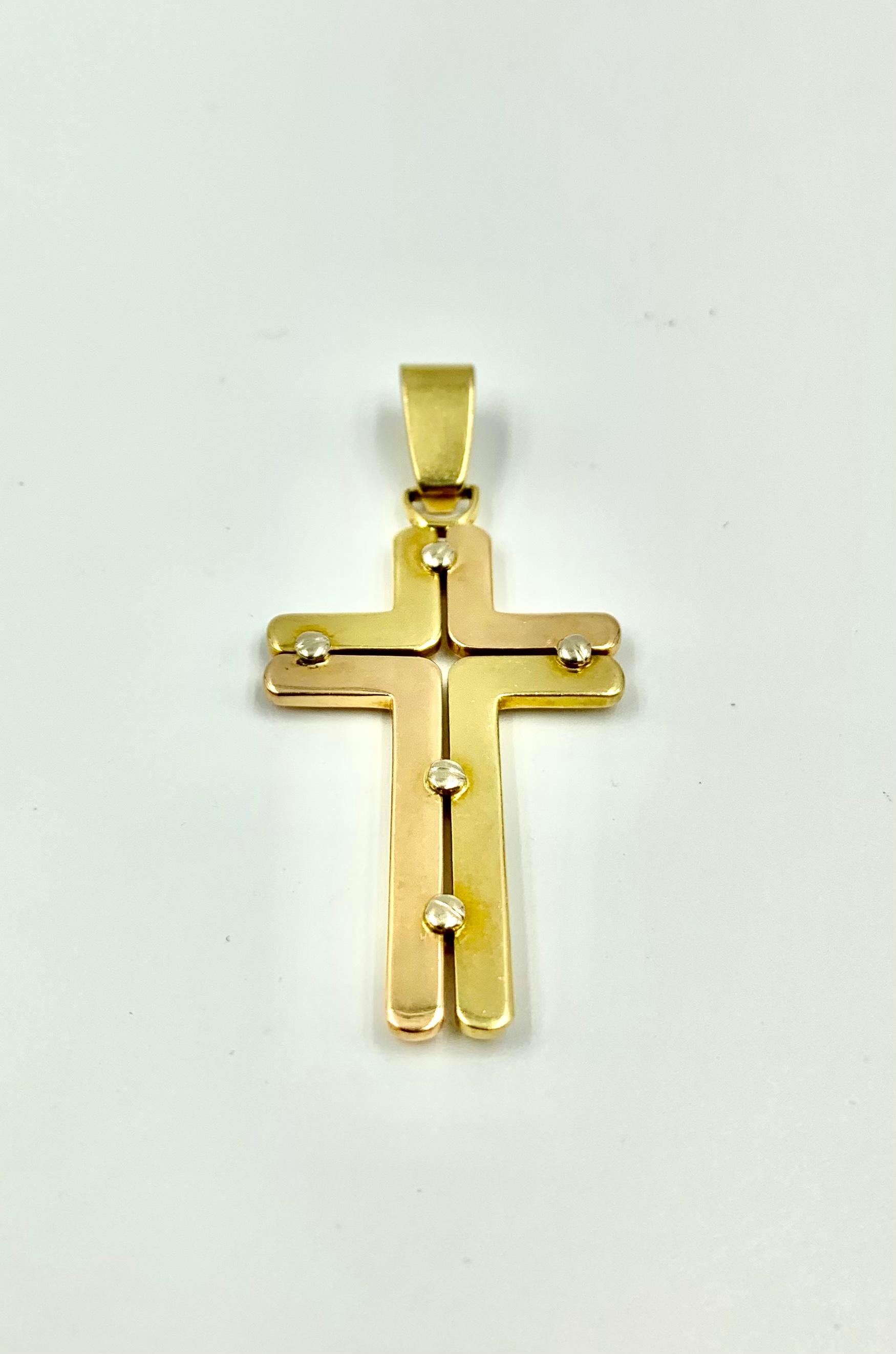 Italian Modernist Adriano Chimento 18K Tri Color Yellow, Rose, White Gold Cross In Good Condition In New York, NY