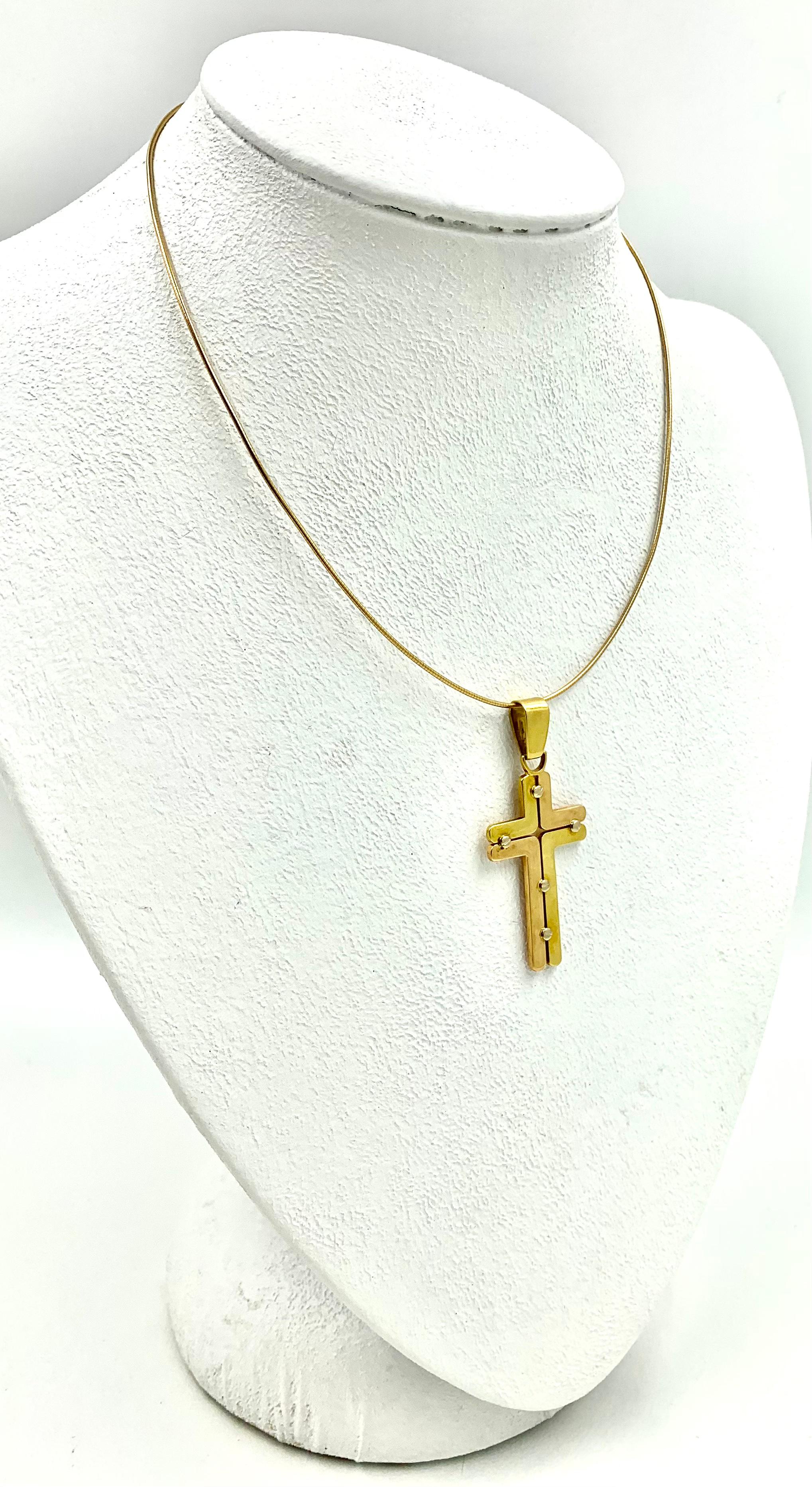 Italienisches modernistisches italienisches Kreuz von Adriano Chimento aus 18 Karat dreifarbigem Gelb-, Rosé- und Weißgold 2