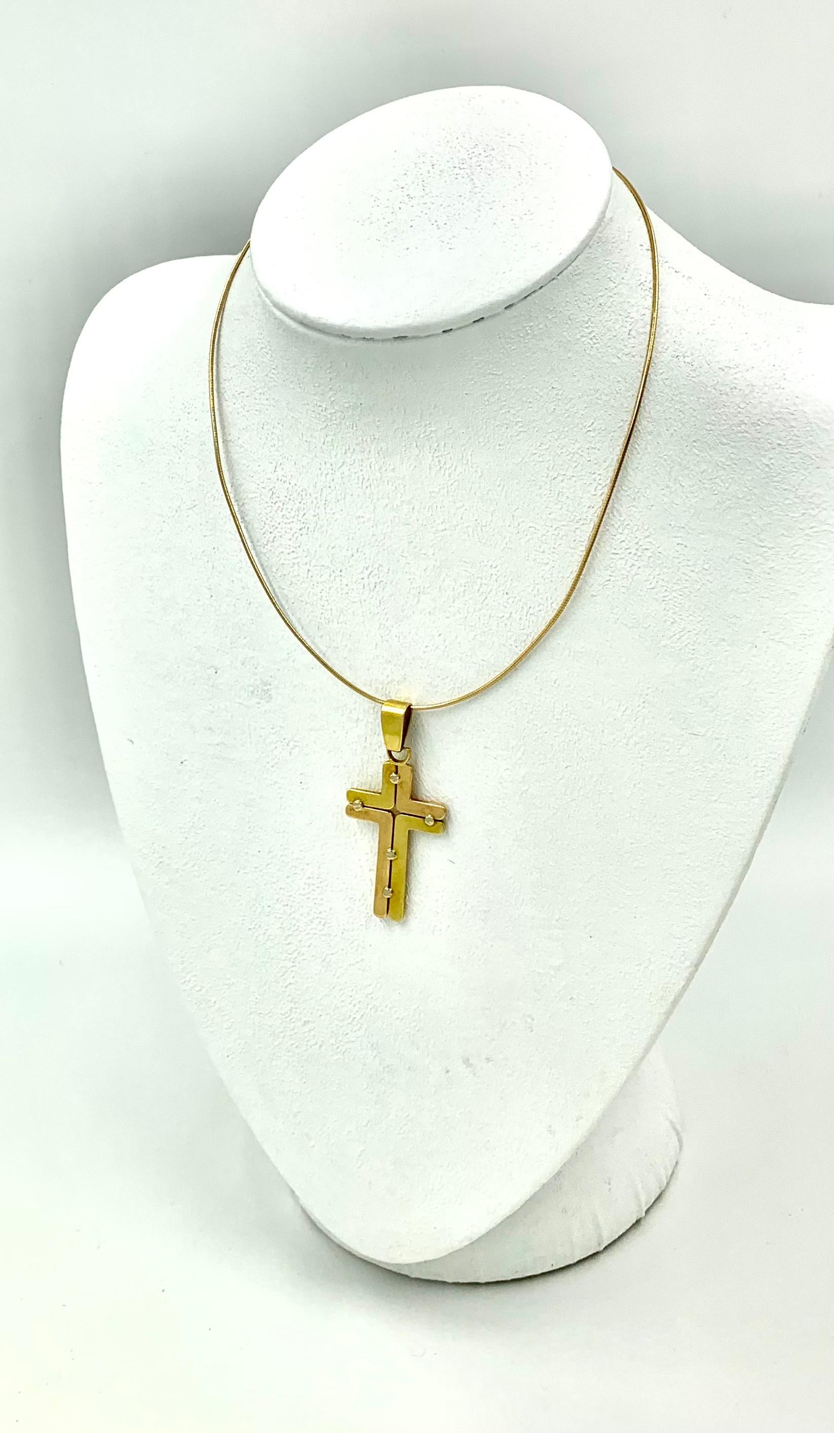 Italienisches modernistisches italienisches Kreuz von Adriano Chimento aus 18 Karat dreifarbigem Gelb-, Rosé- und Weißgold 4