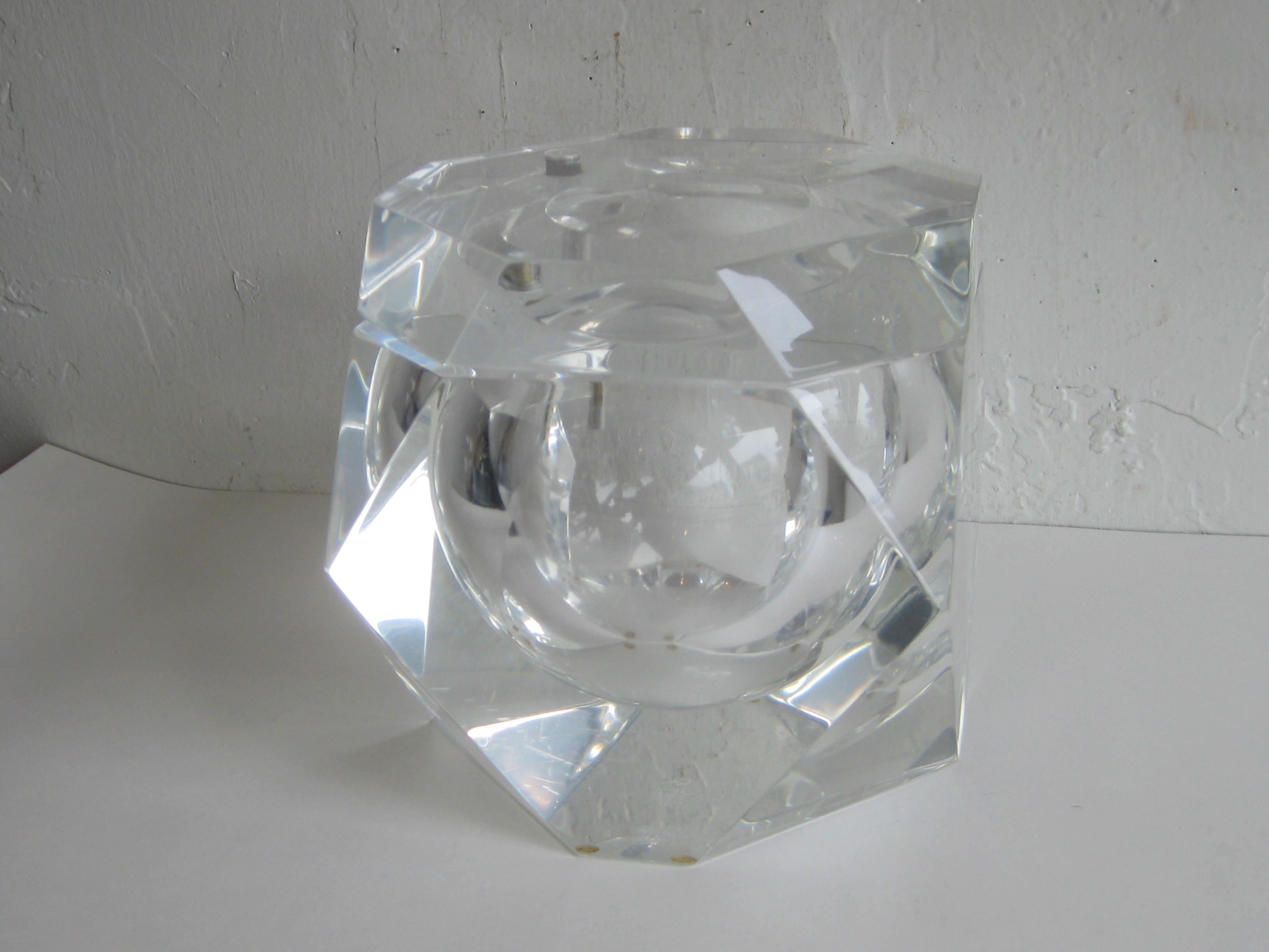 Modernist Alessandro Albrizzi Italian Faceted Lucite Bar Ice Bucket, circa 1970 6