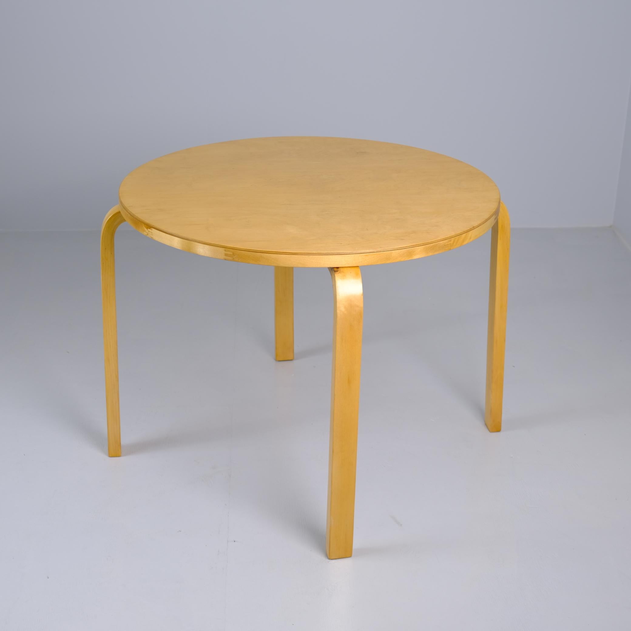 Mid-Century Modern round coffee table model 72 by Architect Alvar Aalto for Artek from The 1950s. The table is in full birch with the iconic bent legs. This medium sized and light table can be used as a coffee table or in any room, and for a variety
