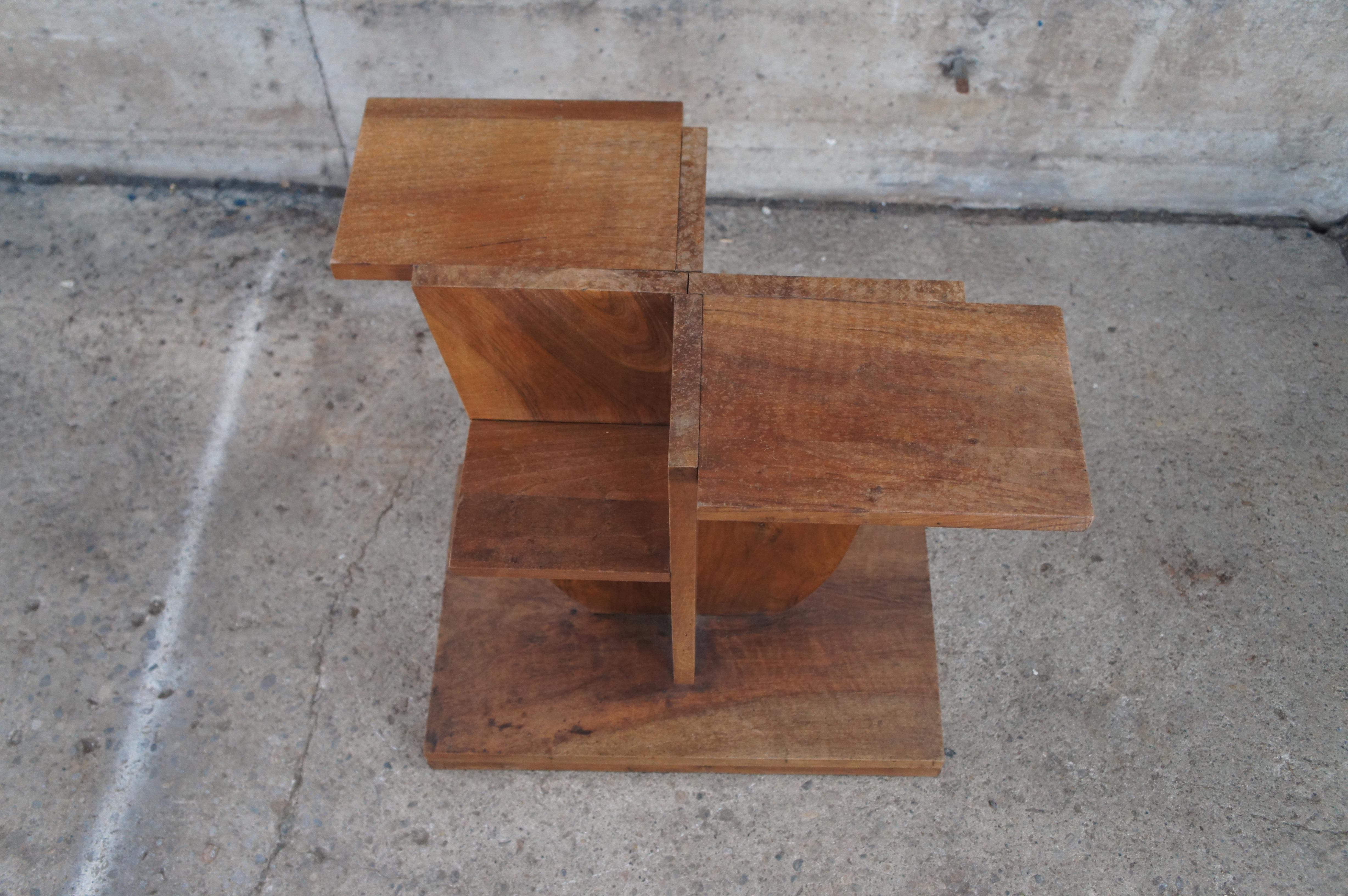 Modernist American Walnut Tiered Plant Stand Side Table Sculpture Pedestal Base In Good Condition For Sale In Dayton, OH