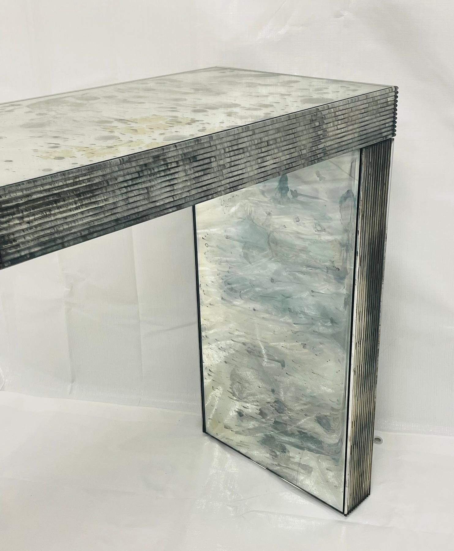 Modernist Antiqued Reeded Glass & Mirror Console Table by John Himmel, Canada For Sale 4