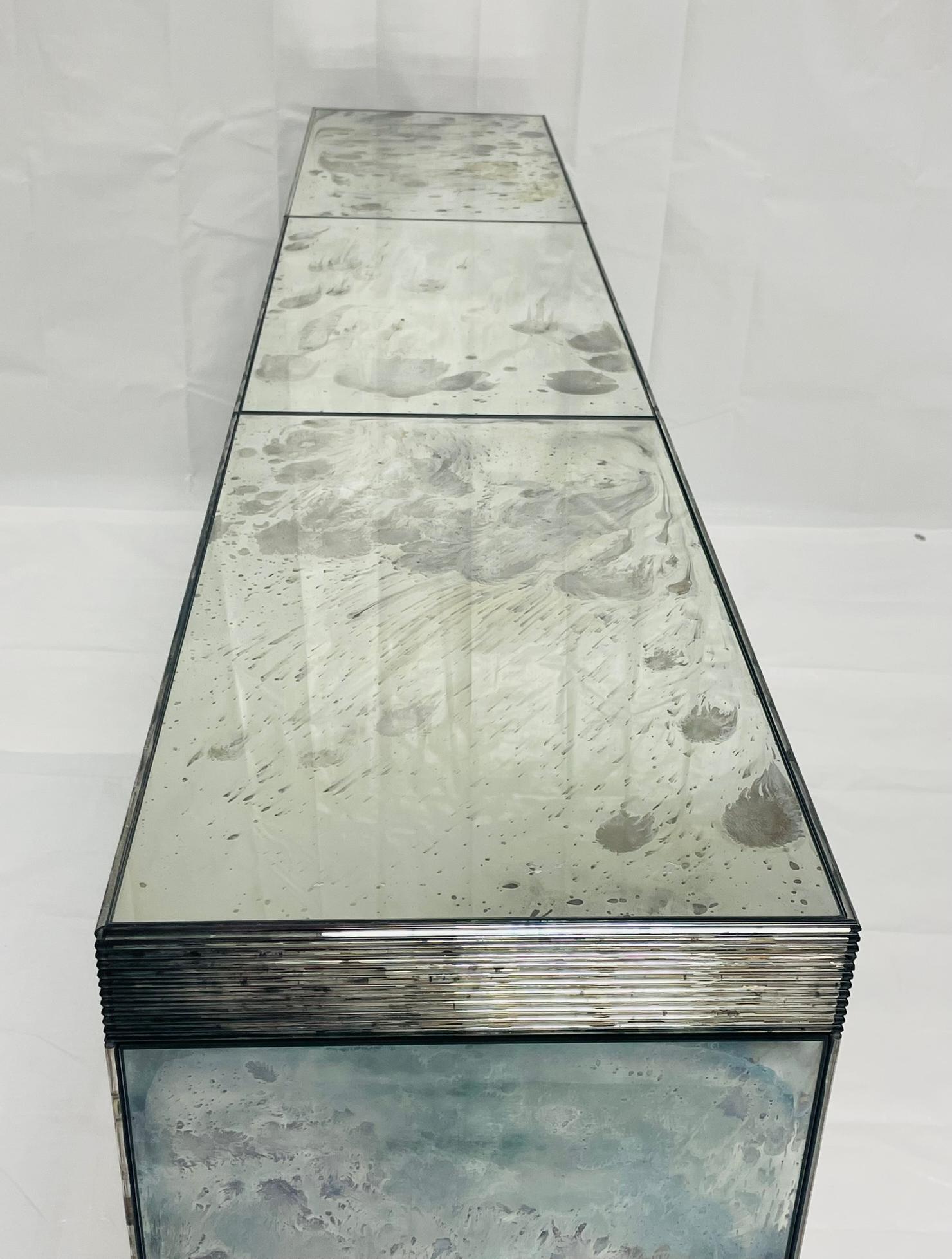 Modernist Antiqued Reeded Glass & Mirror Console Table by John Himmel, Canada In Good Condition For Sale In Los Angeles, CA