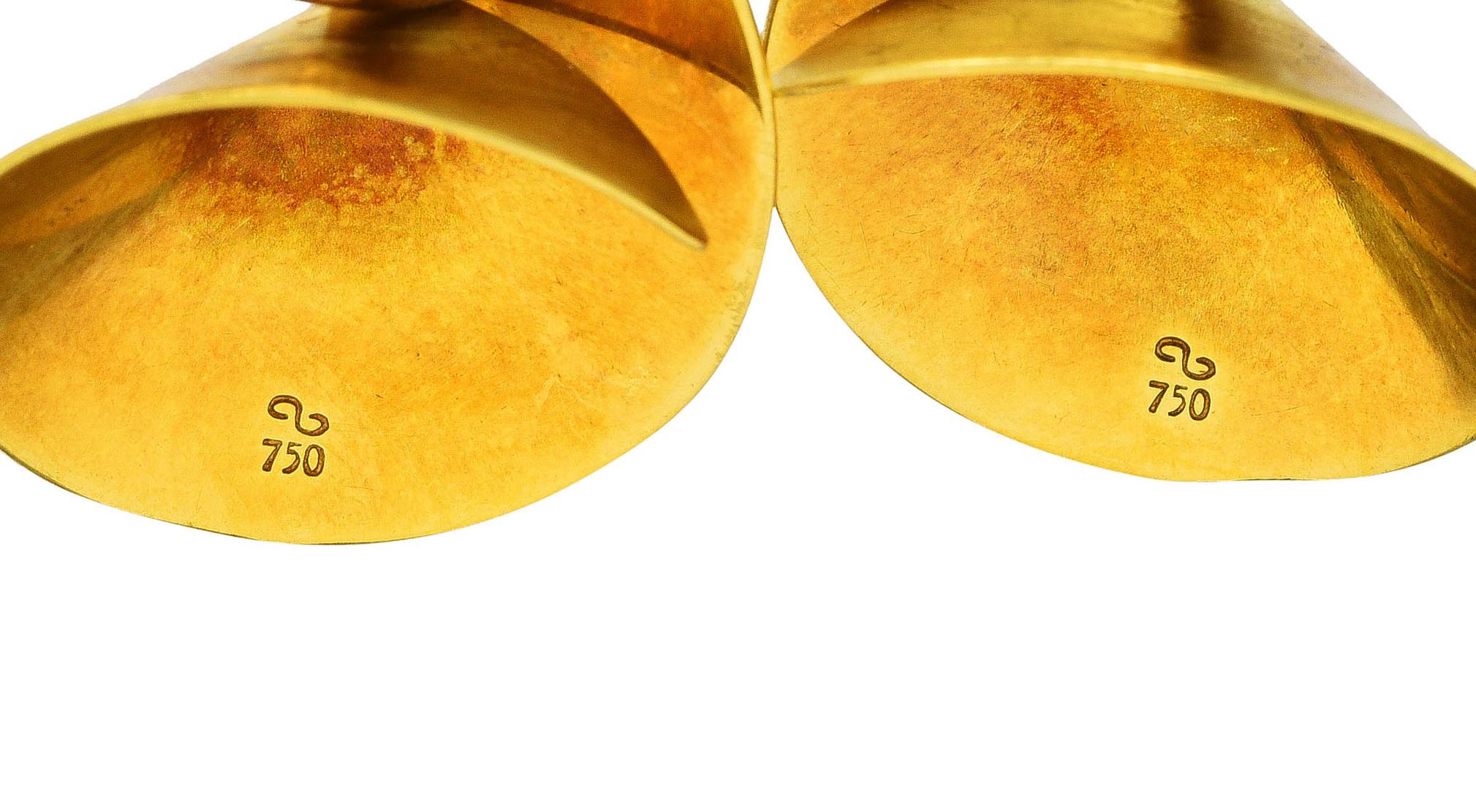 Women's or Men's Modernist Antonio Bernardo 18 Karat Yellow Gold Sculptural Ear-Clip Earrings
