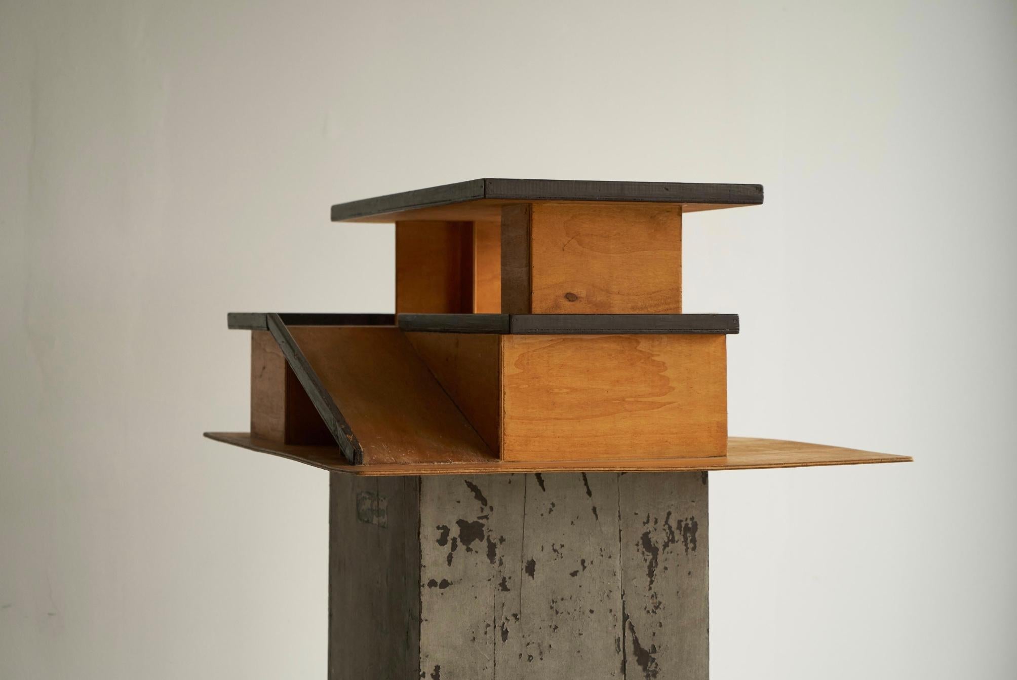 Maquette d'architecture moderniste en contreplaqué teinté années 1950 en vente 6