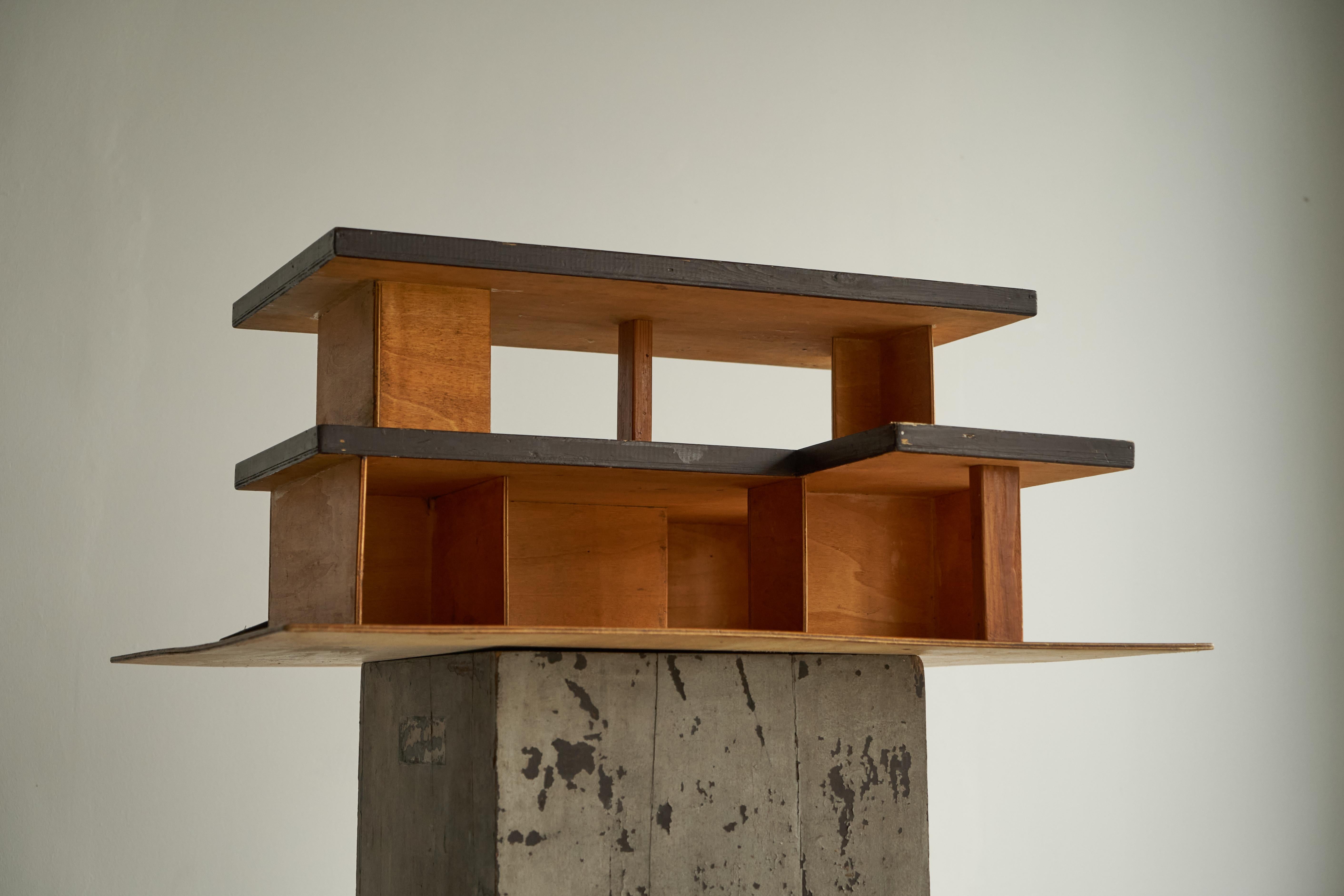Modernist Architectural Model in Stained Plywood 1950s In Good Condition For Sale In Tilburg, NL
