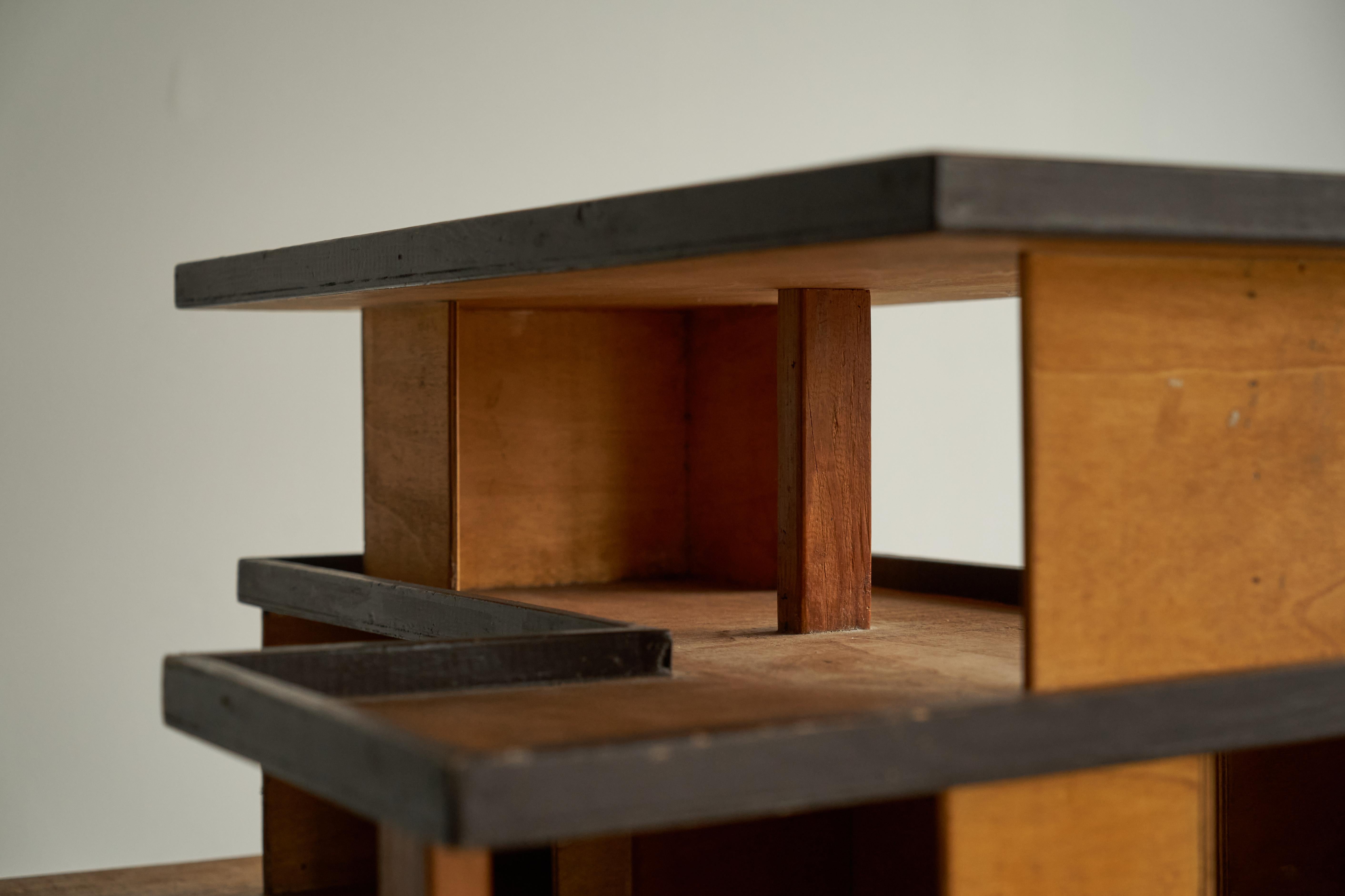 Modernist Architectural Model in Stained Plywood 1950s For Sale 1