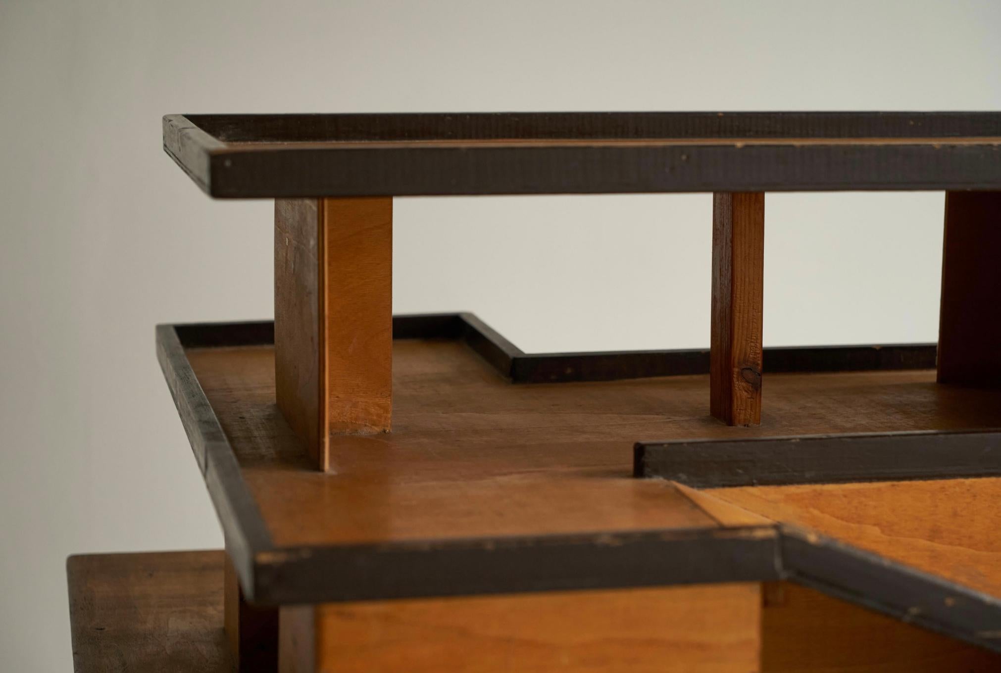 Maquette d'architecture moderniste en contreplaqué teinté années 1950 en vente 1