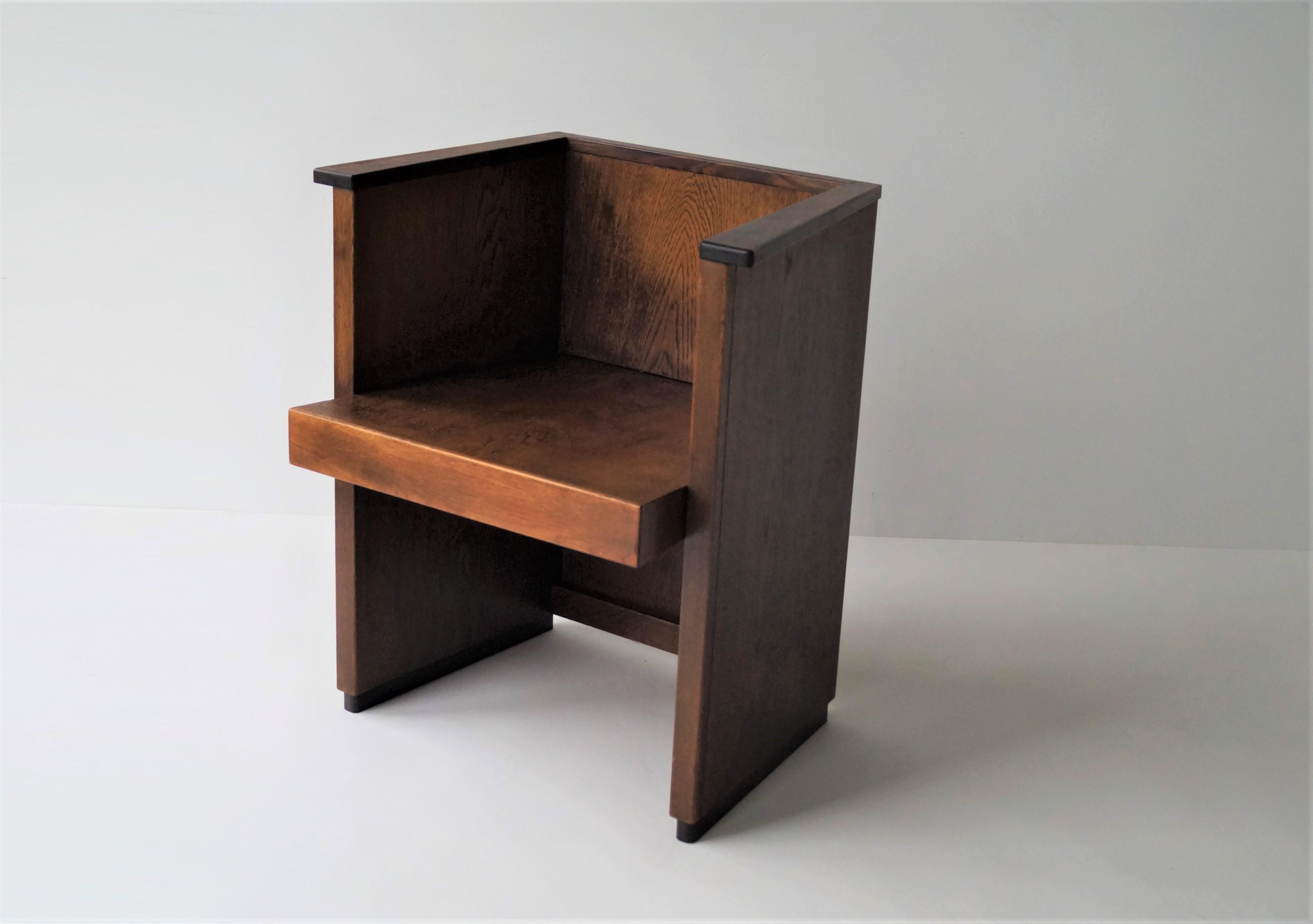 Oak Dutch Art Deco modernist armchair by P.E.L. Izeren for the Genneper Molen, 1930s