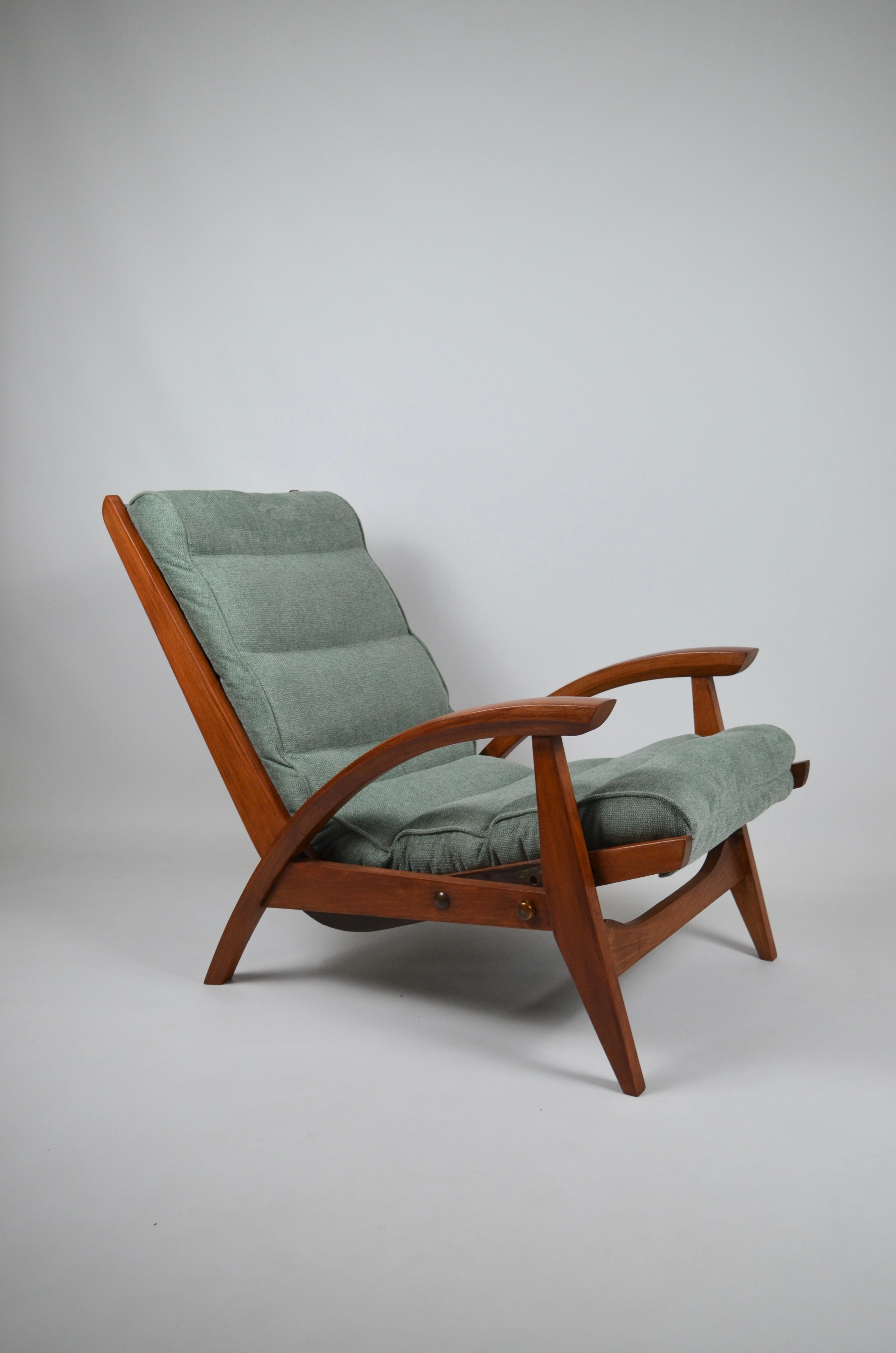 Modernist armchair FS134 with ottoman, by Guy Besnard,  Freespan, France, 50's  For Sale 4