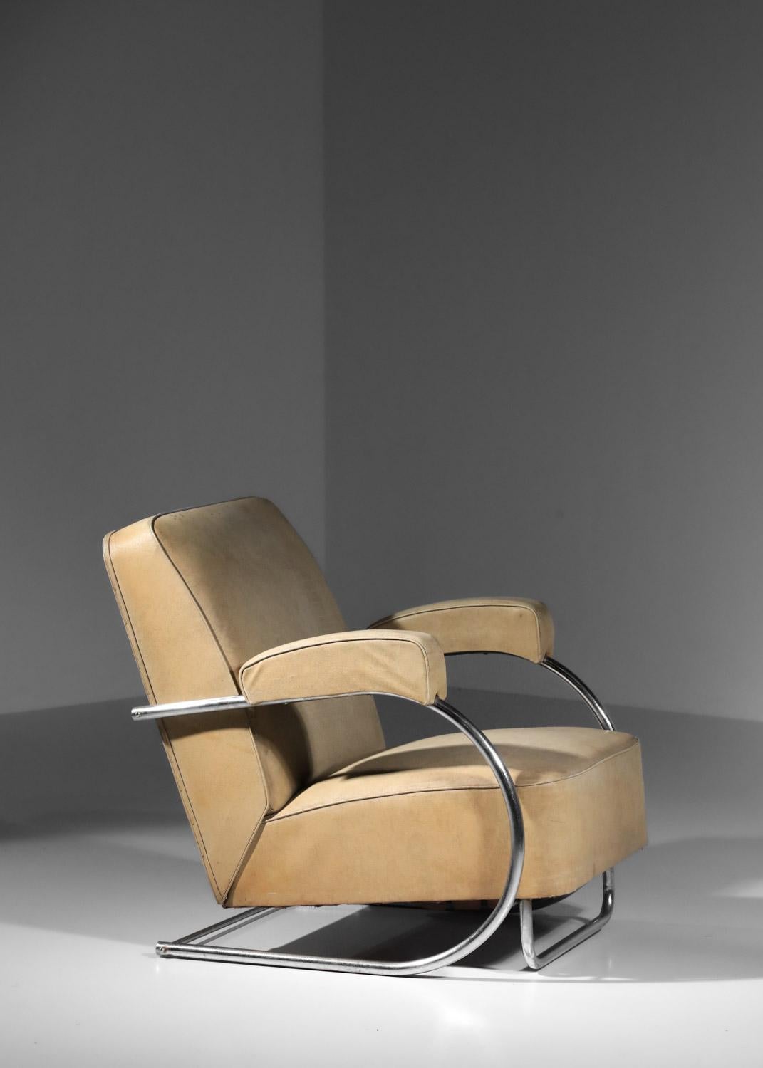 Modernist armchair in chromed steel tube and imitation leather from the 40's For Sale 5