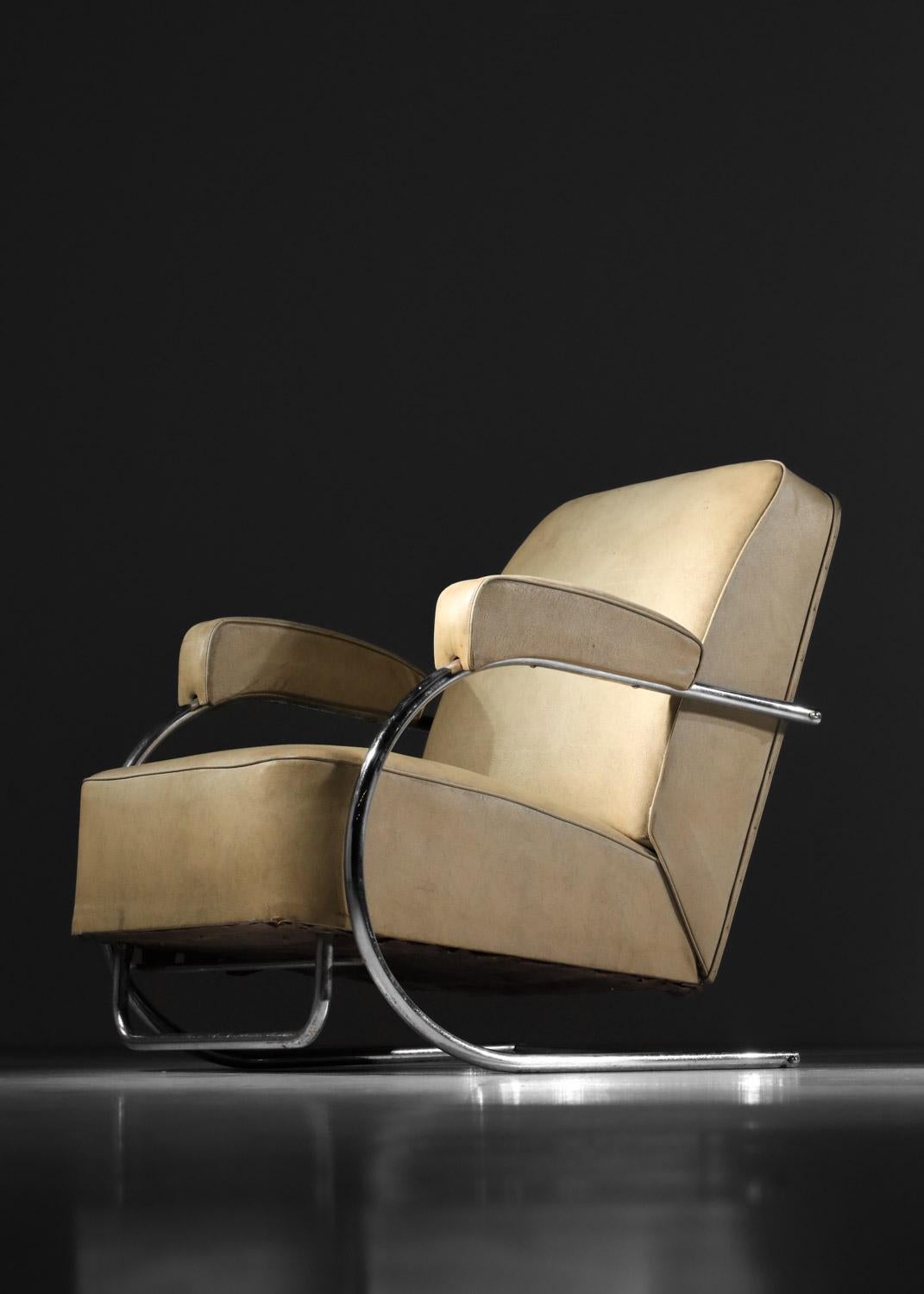 French Modernist armchair in chromed steel tube and imitation leather from the 40's For Sale