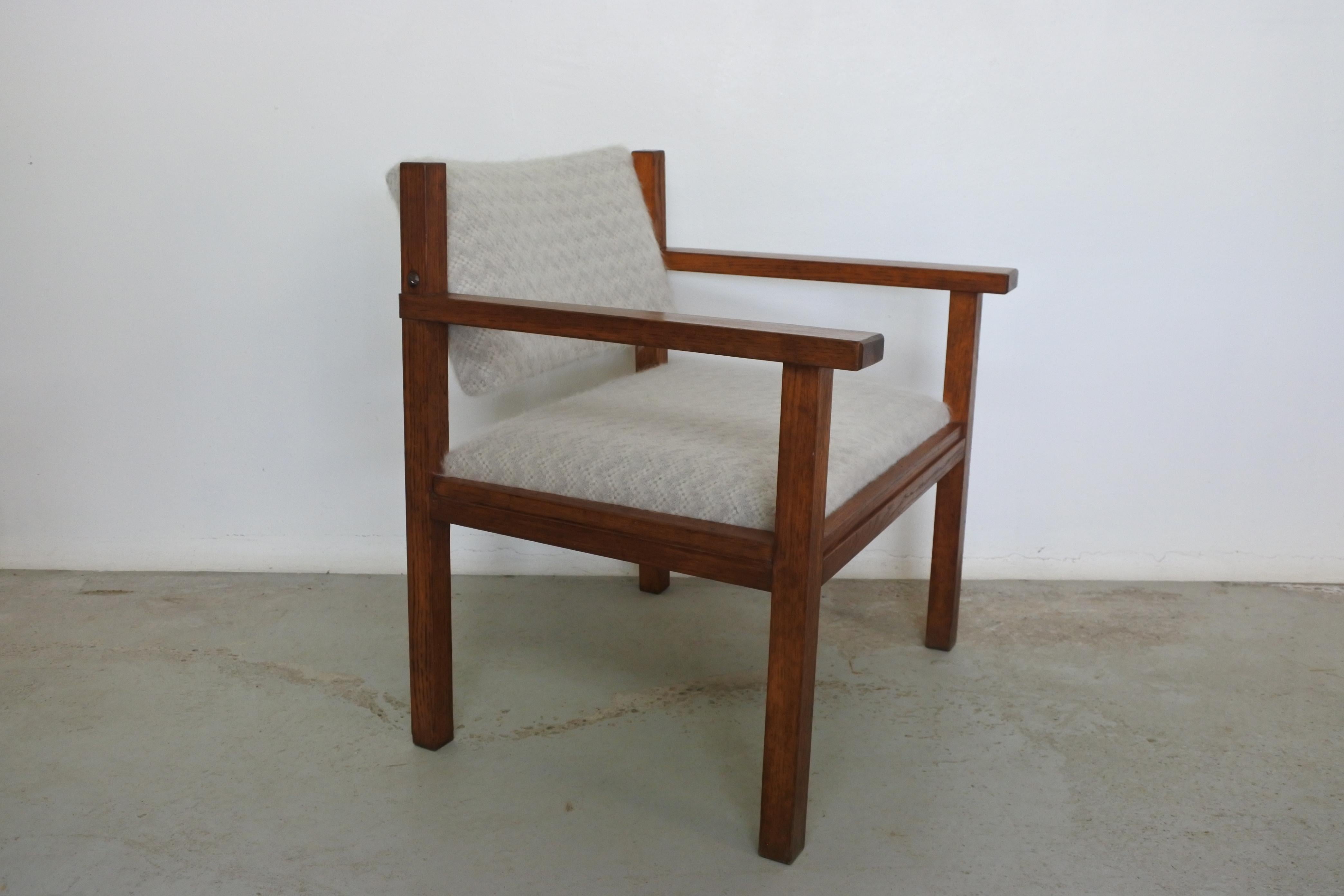 Modernist Armchair in Oak Wood, France, 1940s For Sale 11