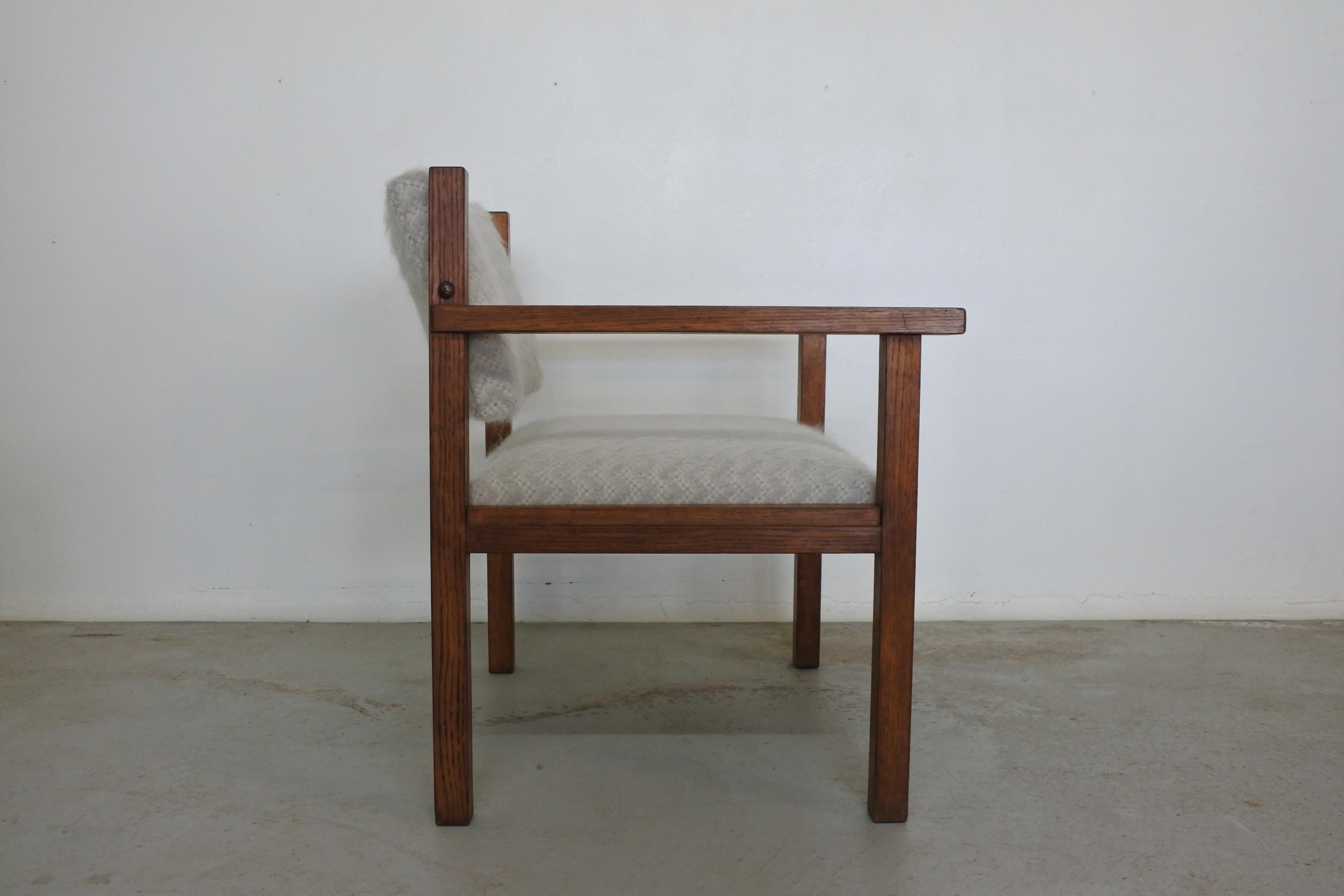 Modernist Armchair in Oak Wood, France, 1940s For Sale 12