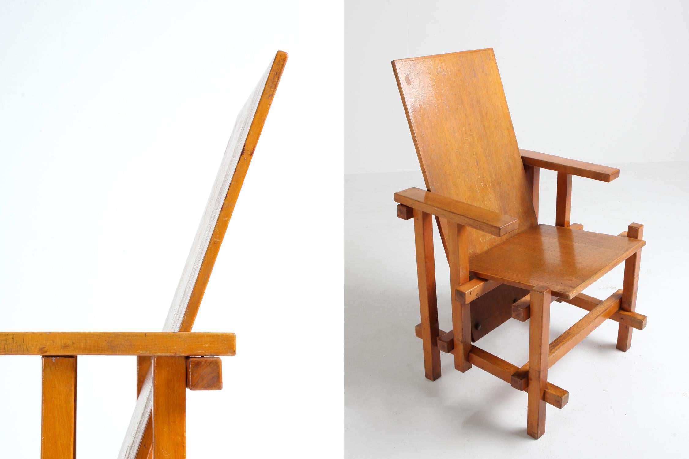 Modernist Armchairs Attributed to Gerrit Rietveld 8