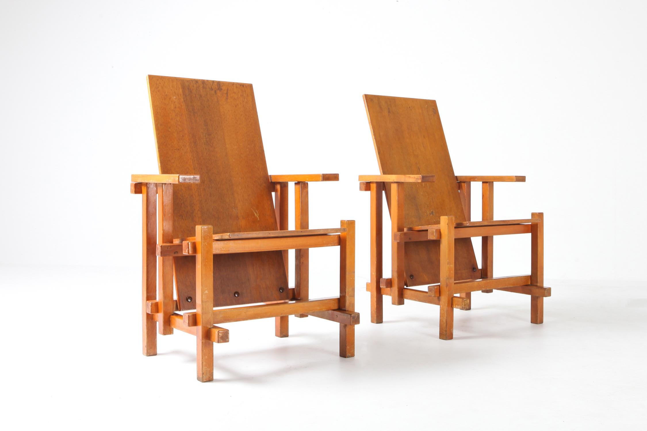 Modernist Armchairs Attributed to Gerrit Rietveld In Good Condition In Antwerp, BE