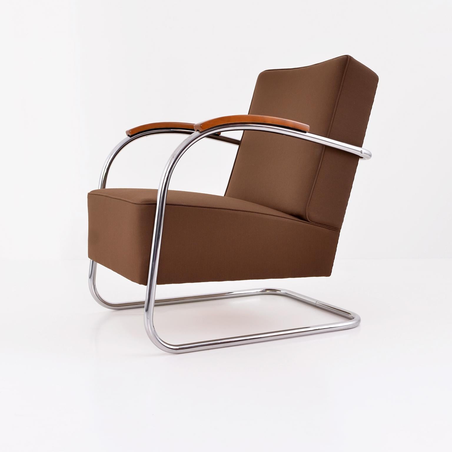 Ceco Poltrone moderniste, Acciaio cromato, Rivestimento in tessuto, Personalizzabili, 1930 in vendita
