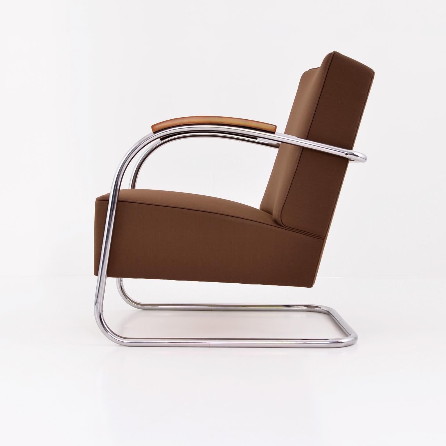 Placcato Poltrone moderniste, Acciaio cromato, Rivestimento in tessuto, Personalizzabili, 1930 in vendita