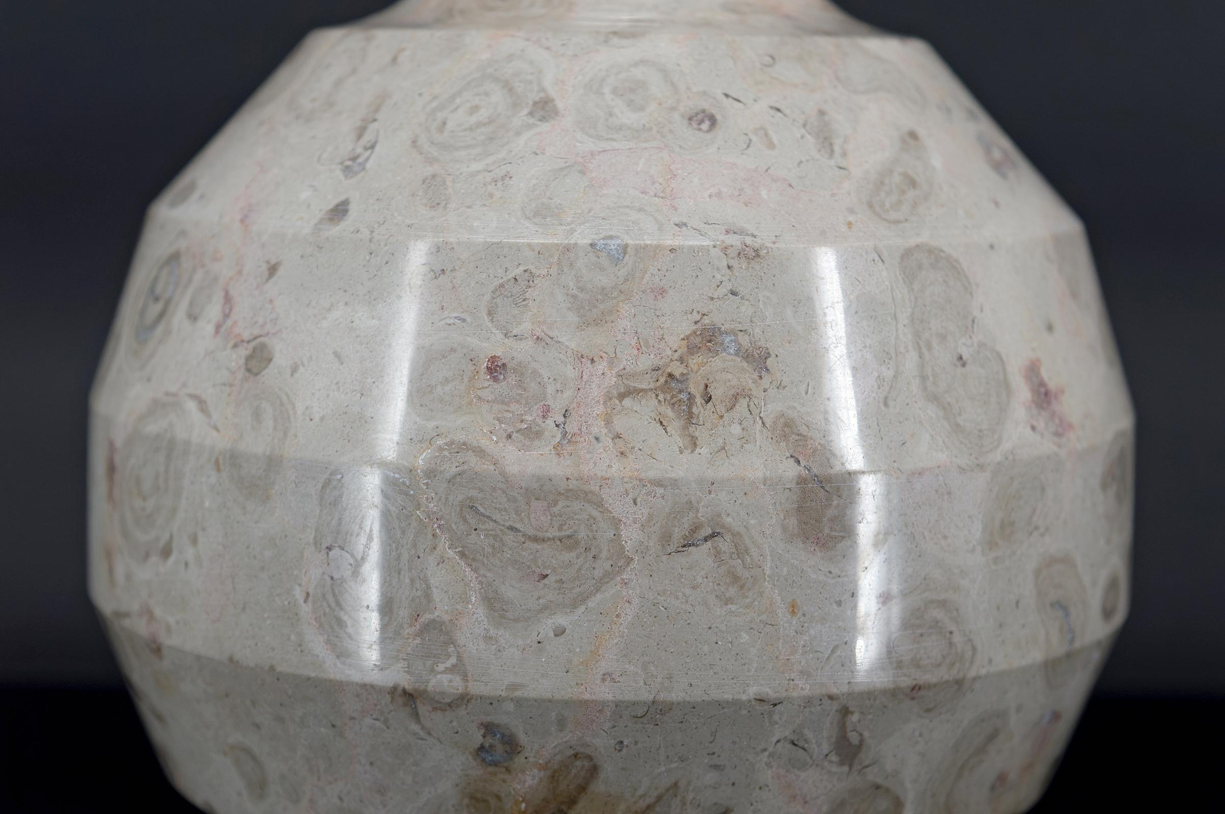 Modernist Art Deco ball lamp in carved marble, France, Circa 1930 For Sale 2