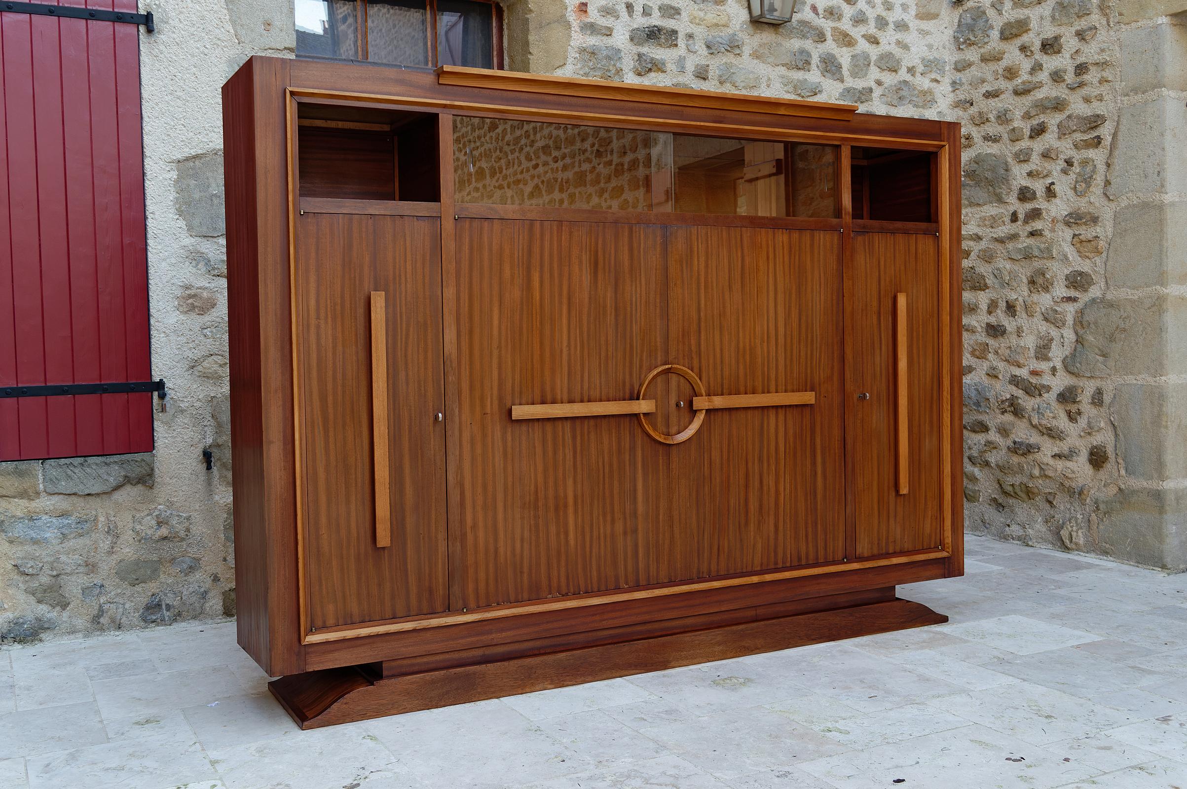 French Modernist Art Deco bookcase / cabinet, Attributed to Auguste Vallin, France For Sale