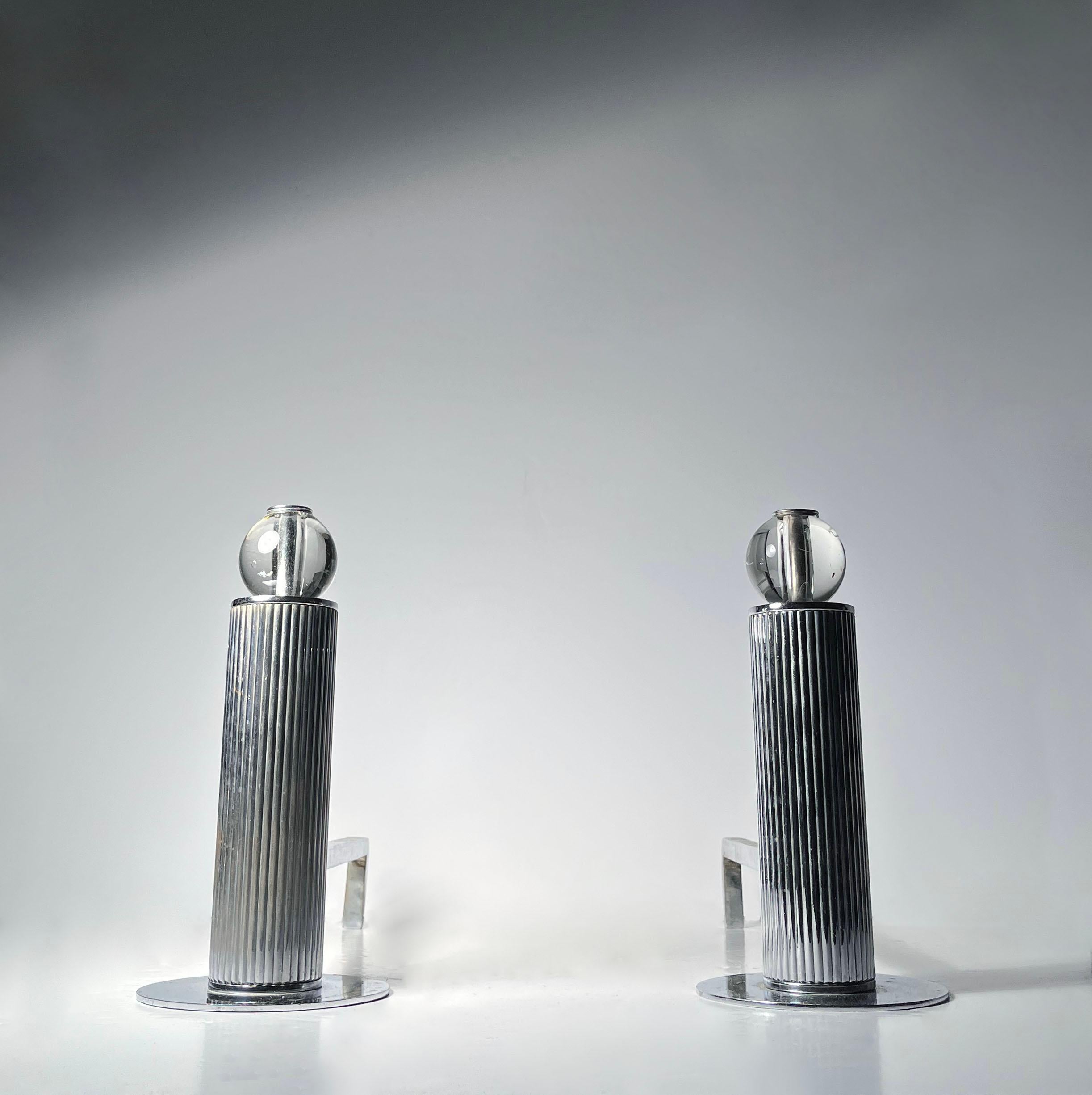 Américain Andirons Modernistes Art Déco Chrome Skyscraper Design en vente