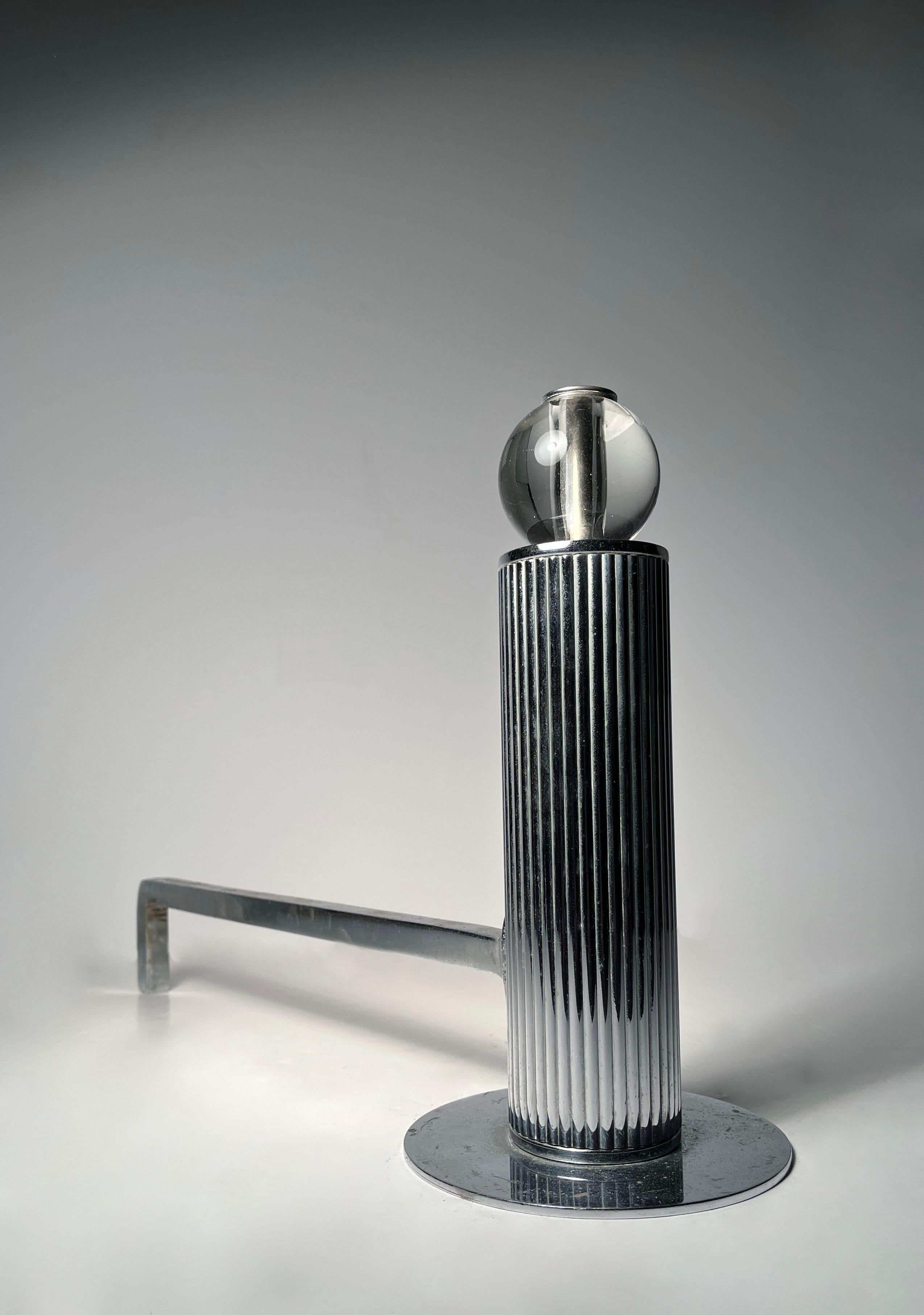 20ième siècle Andirons Modernistes Art Déco Chrome Skyscraper Design en vente