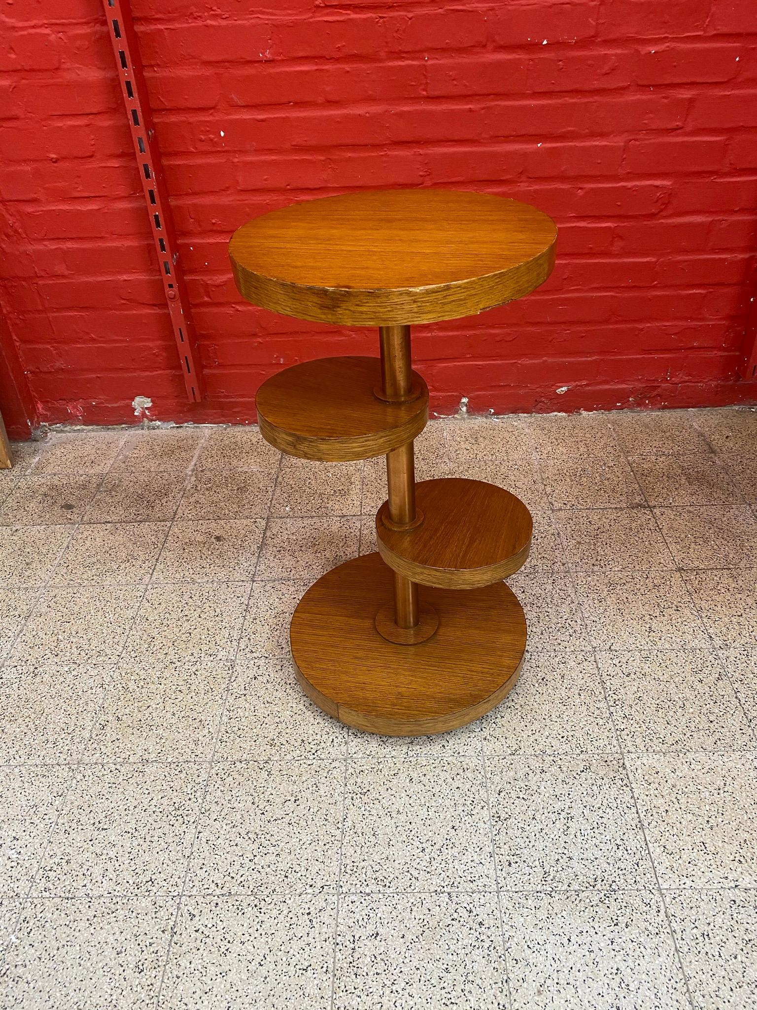 French Modernist Art Deco Guéridon in Oak Veneer and Coppery Brass, circa 1930 For Sale