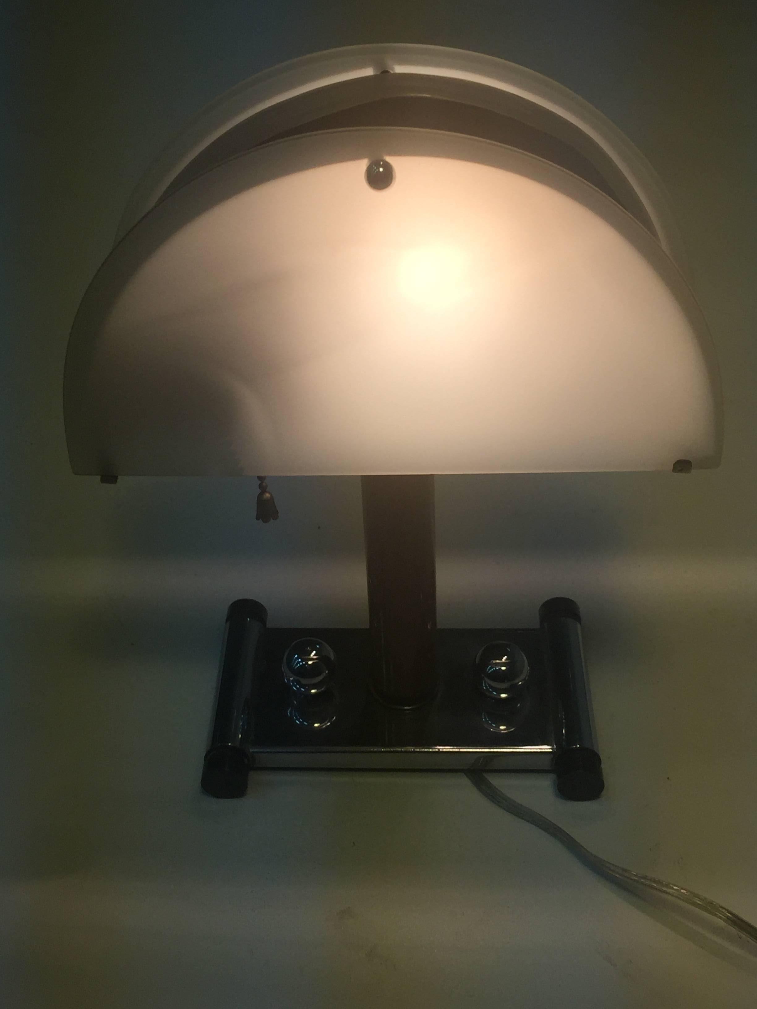 Modernist Art Deco Lamp For Sale 3