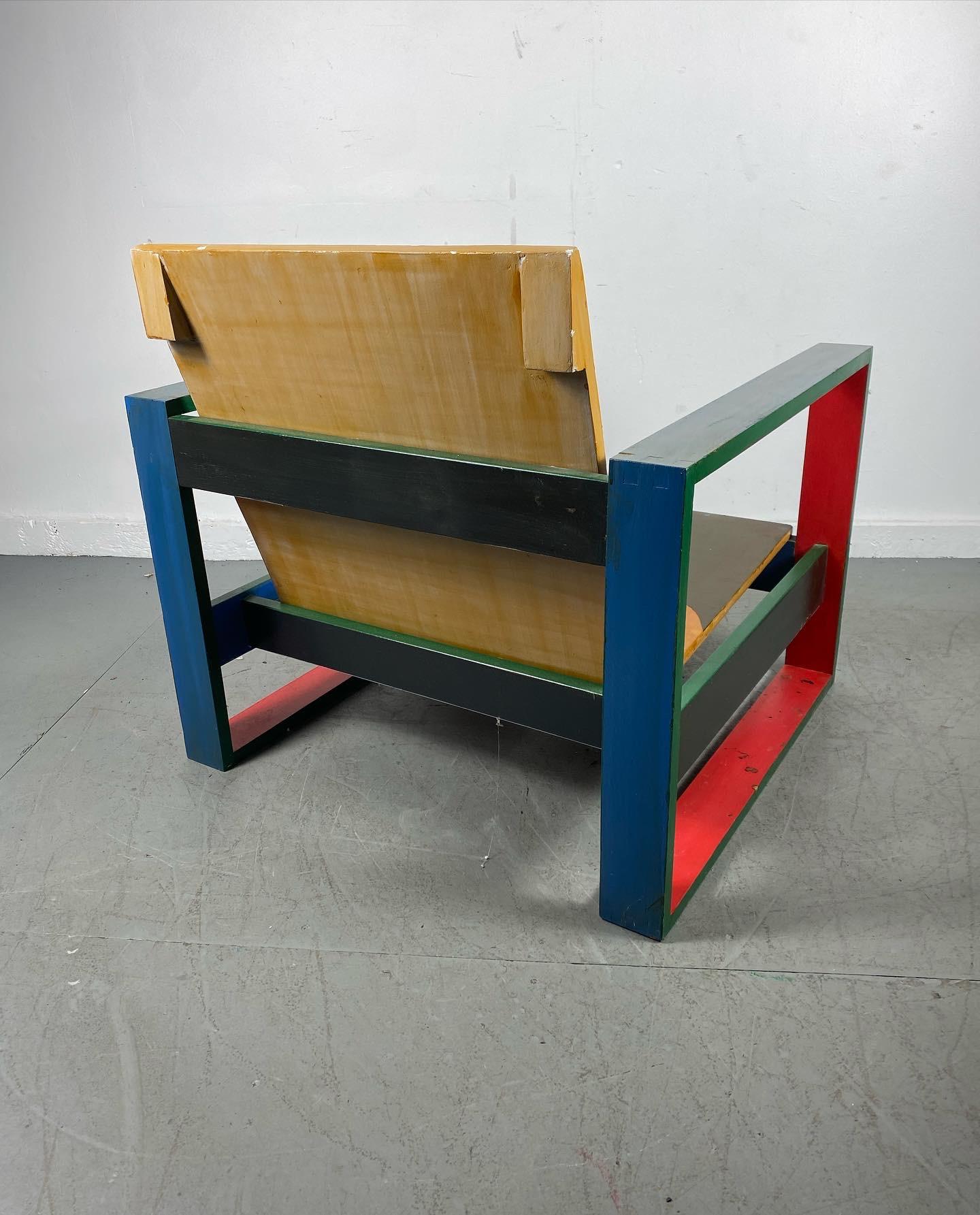 Modernistischer Sessel im Art-Déco-Stil, handbemalt, nach Jean Dunand (Ende des 20. Jahrhunderts) im Angebot