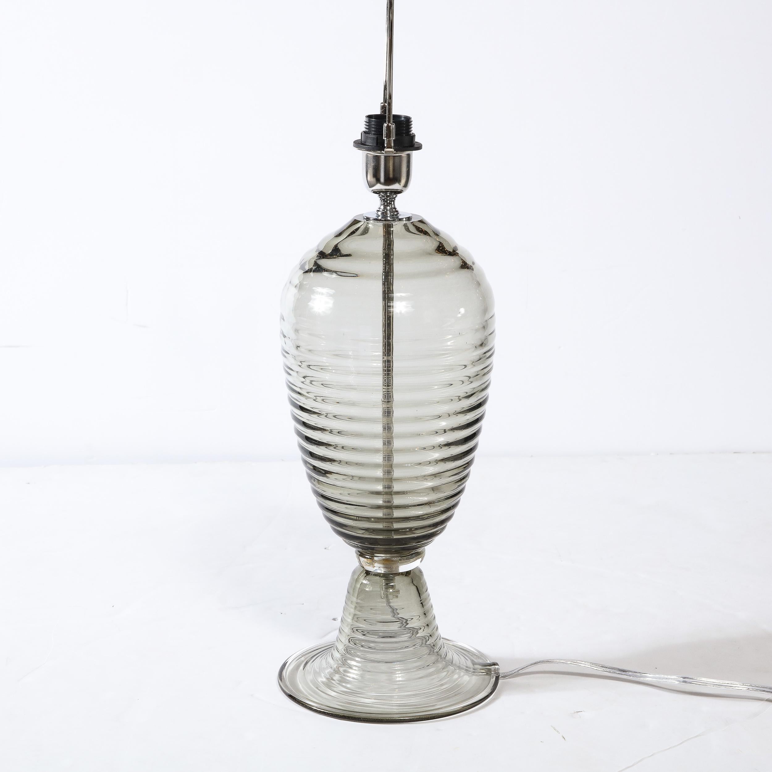 Lampes de table de style Art déco moderniste en verre de Murano fumé soufflé à la main en vente 4
