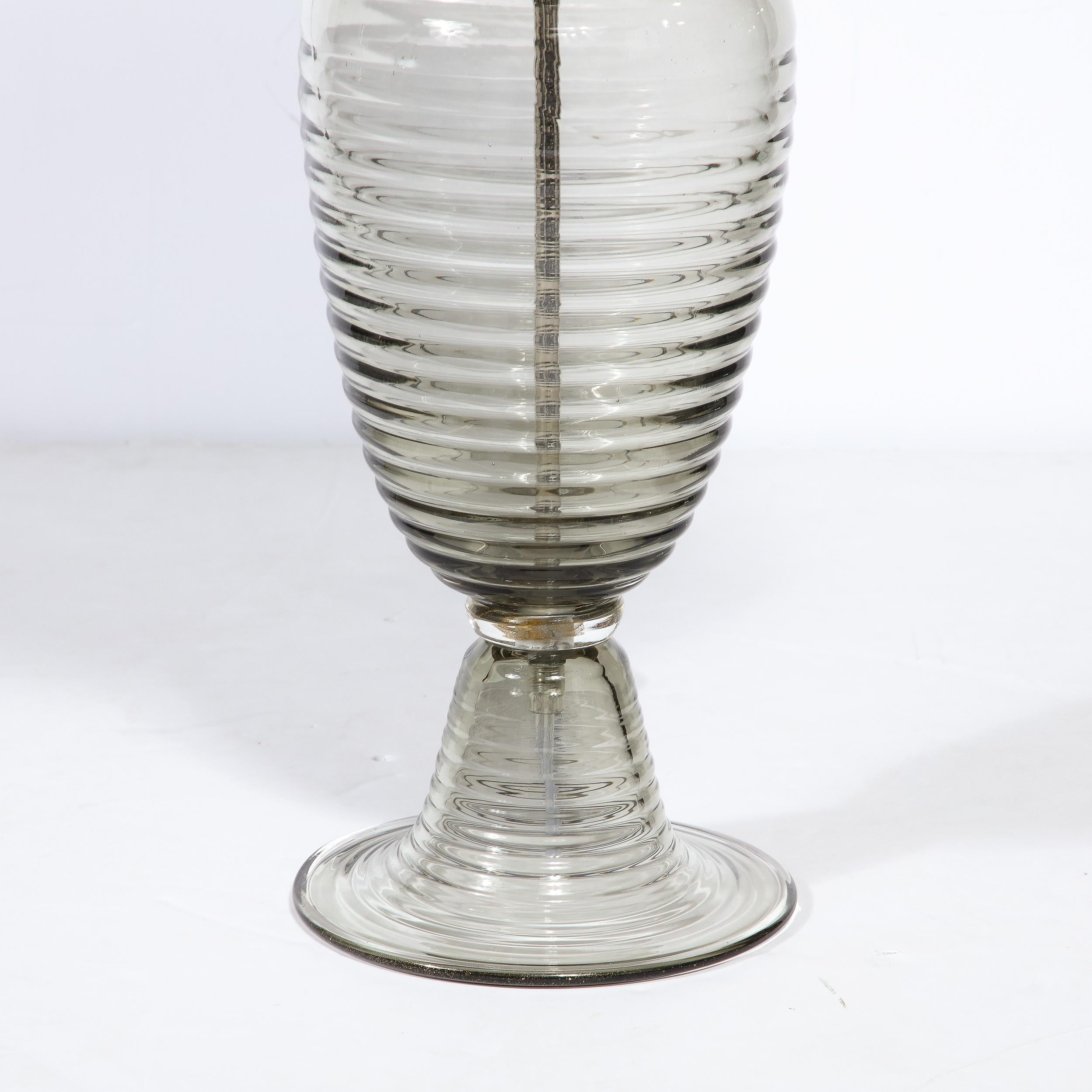 Lampes de table de style Art déco moderniste en verre de Murano fumé soufflé à la main en vente 5