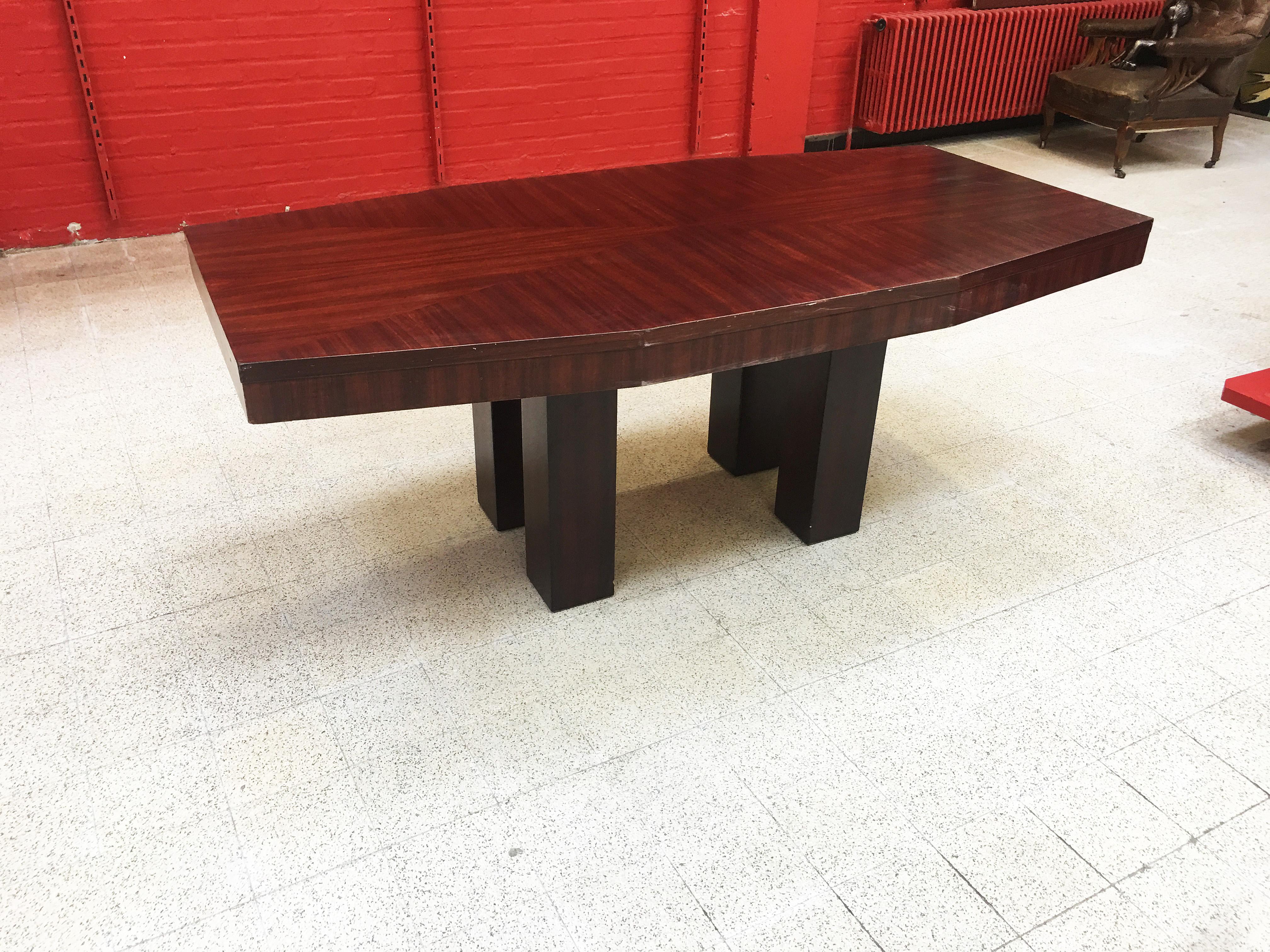 Modernist Art Deco Table circa 1930-1940 Attributed to Jacques Adnet For Sale 1