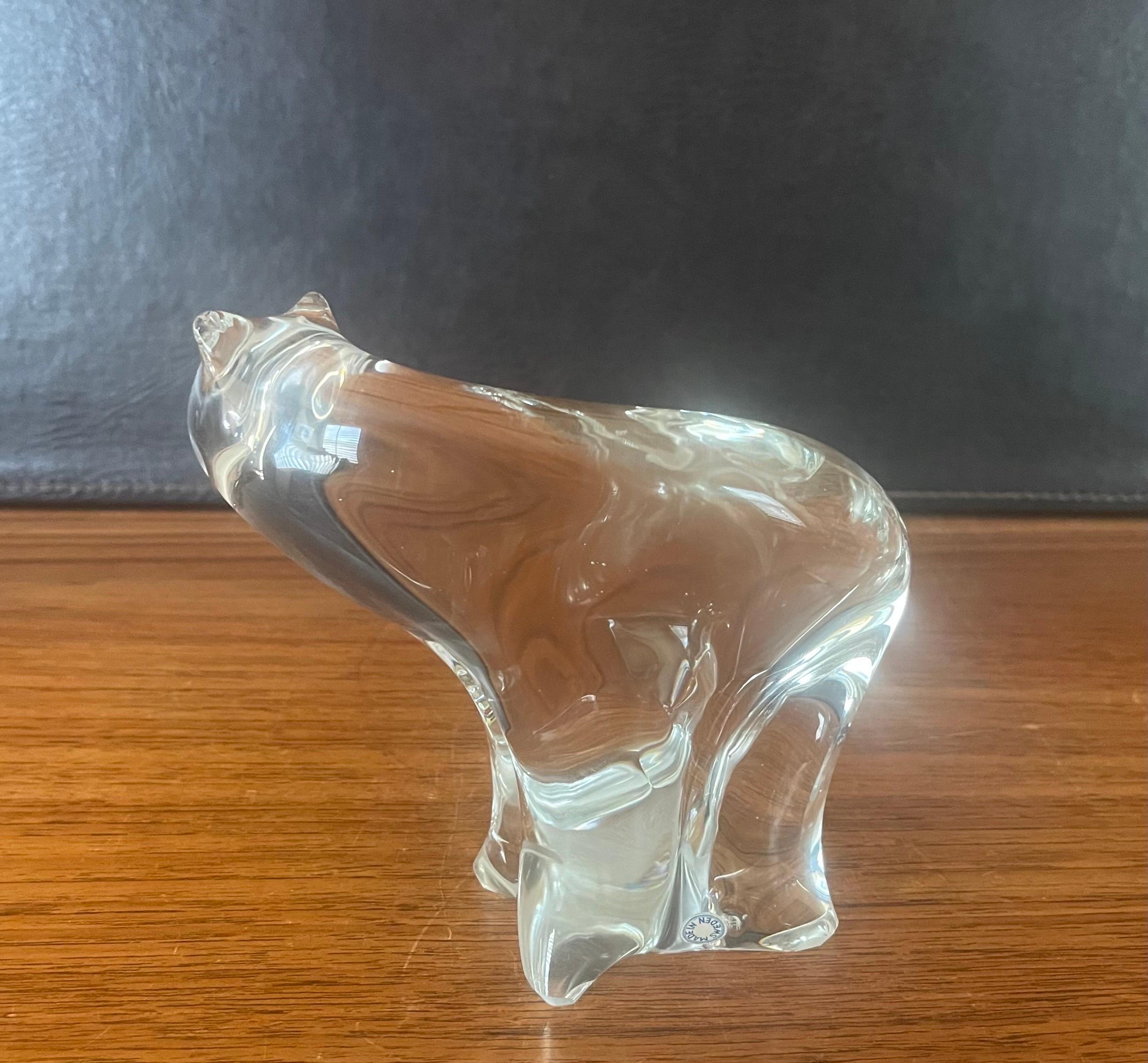 Modernist Art Glass Polar Bear Sculpture In Good Condition For Sale In San Diego, CA