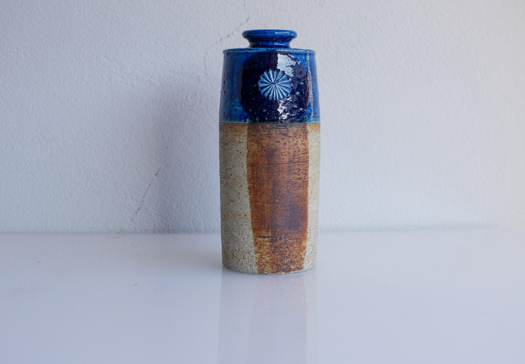 Vase en poterie d'art moderniste d'Inger Persson pour Rörstrand, Suède en vente 5