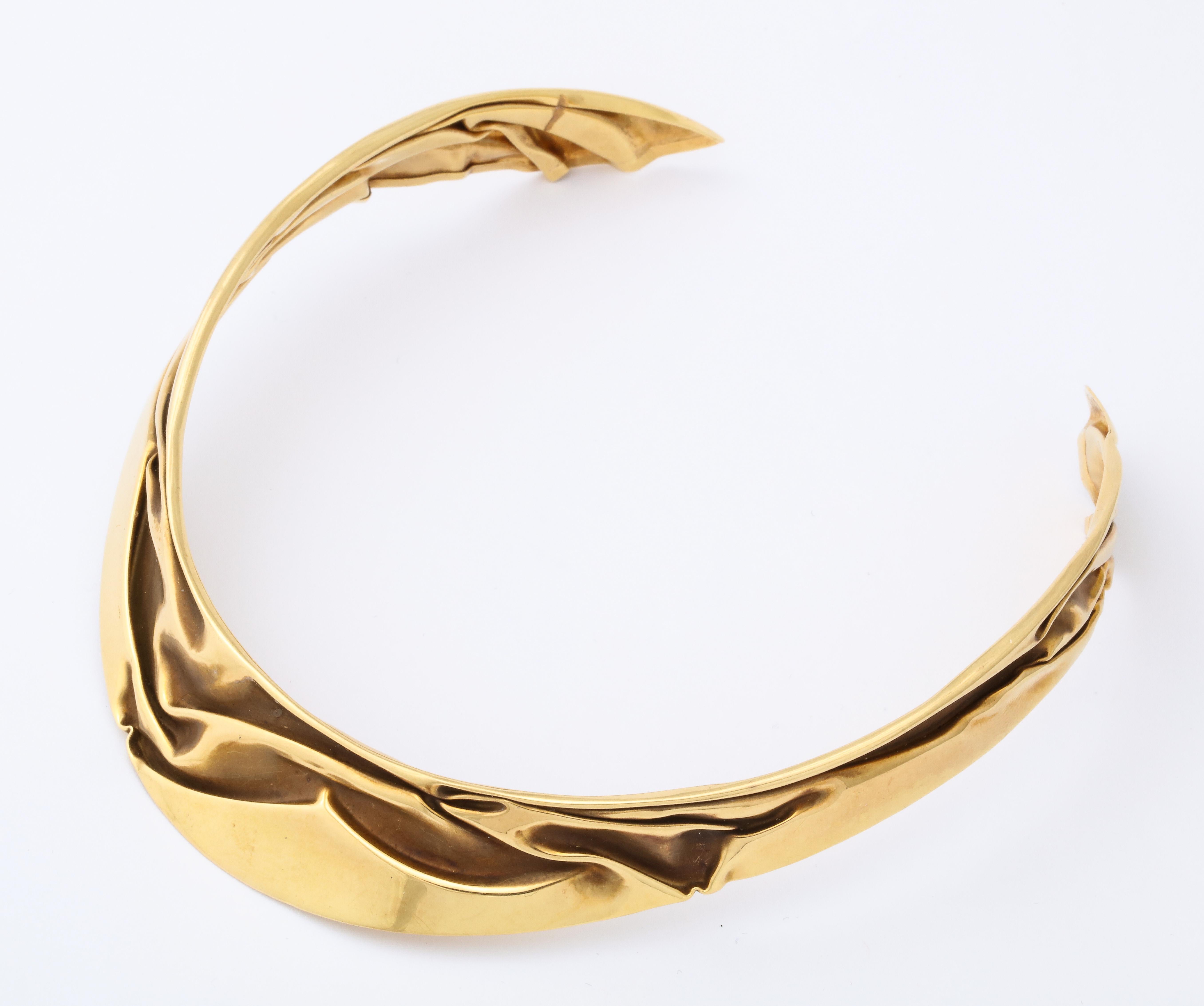 Modernist Articulated Gold Collar In Good Condition In New York, NY