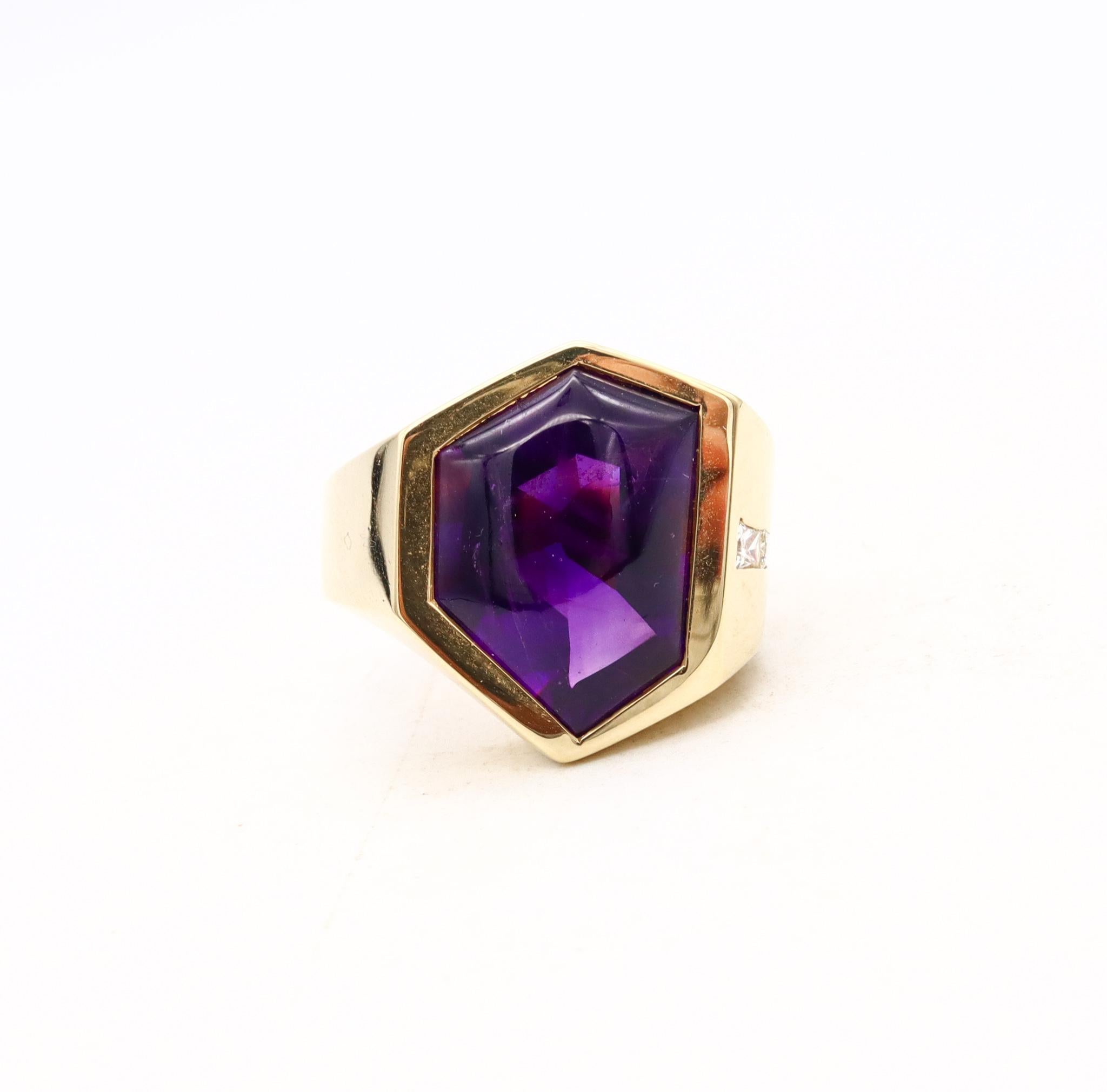 Modernist Asymmetric Ring in 18Kt Gold with 9.27 Cts in Diamonds and Amethyst For Sale 1