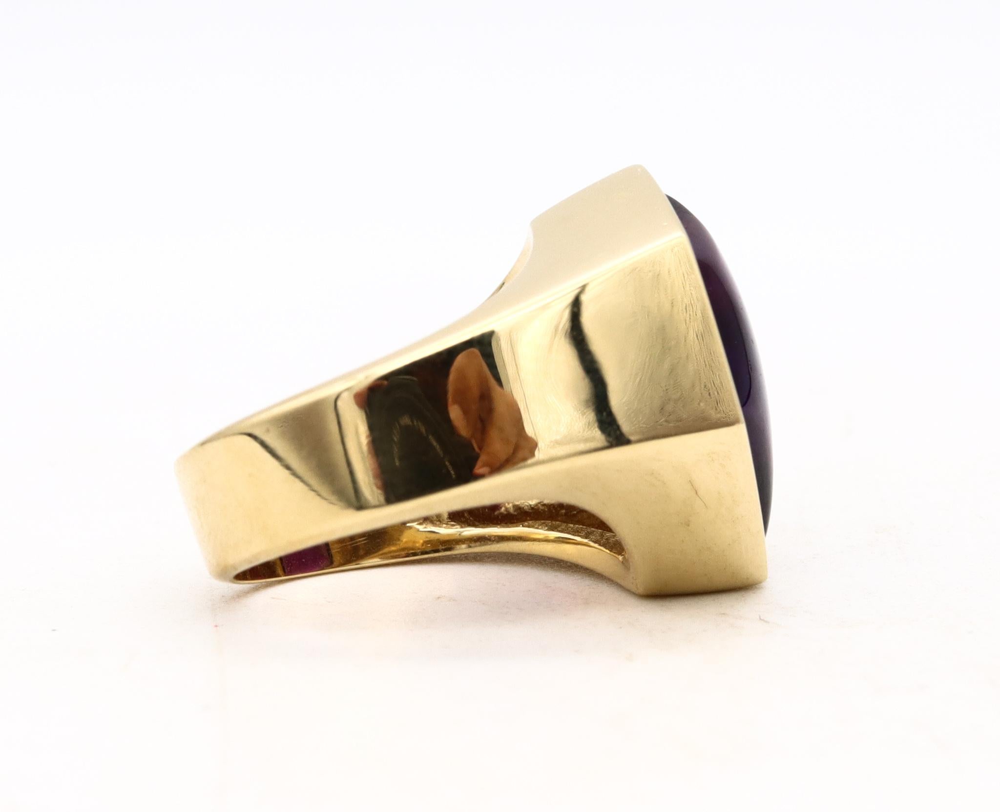 Modernist Asymmetric Ring in 18Kt Gold with 9.27 Cts in Diamonds and Amethyst For Sale 3