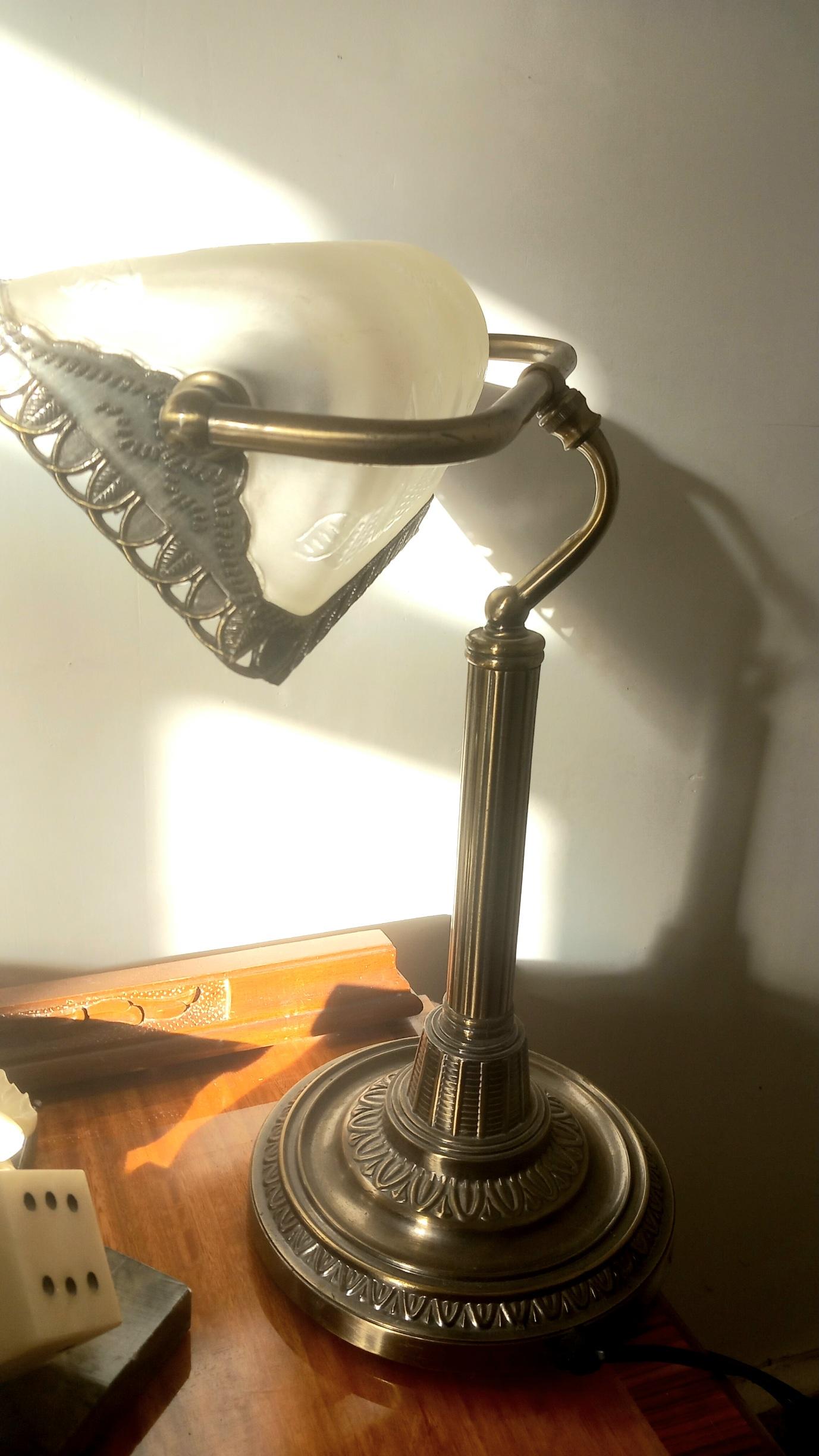 Métal Lampe de banquier moderniste Début du 20e siècle. Grande taille en vente
